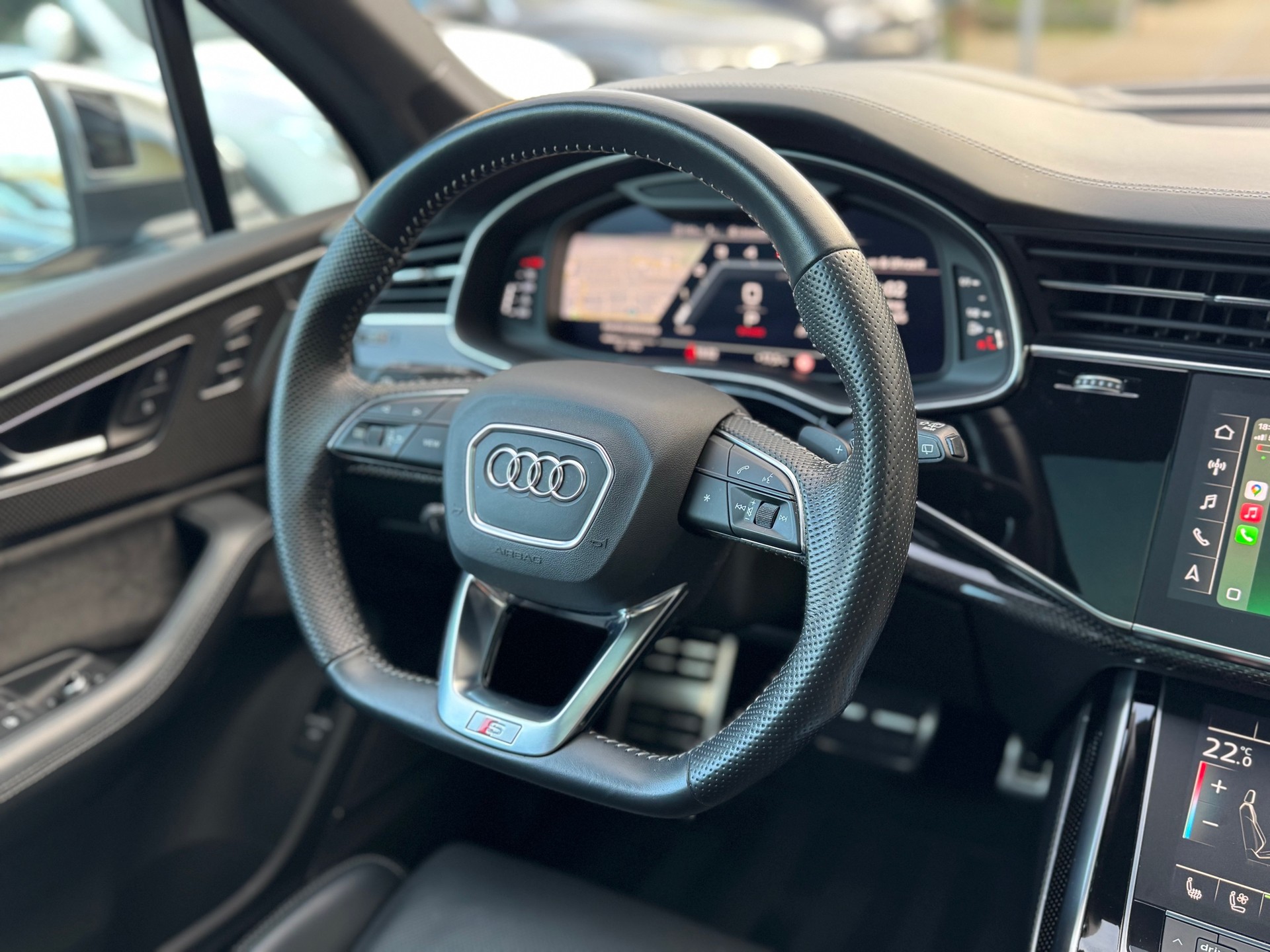AUDI SQ7 4.0 V8 TDI Sport quattro tiptronic 7-Sitzer-image-23
