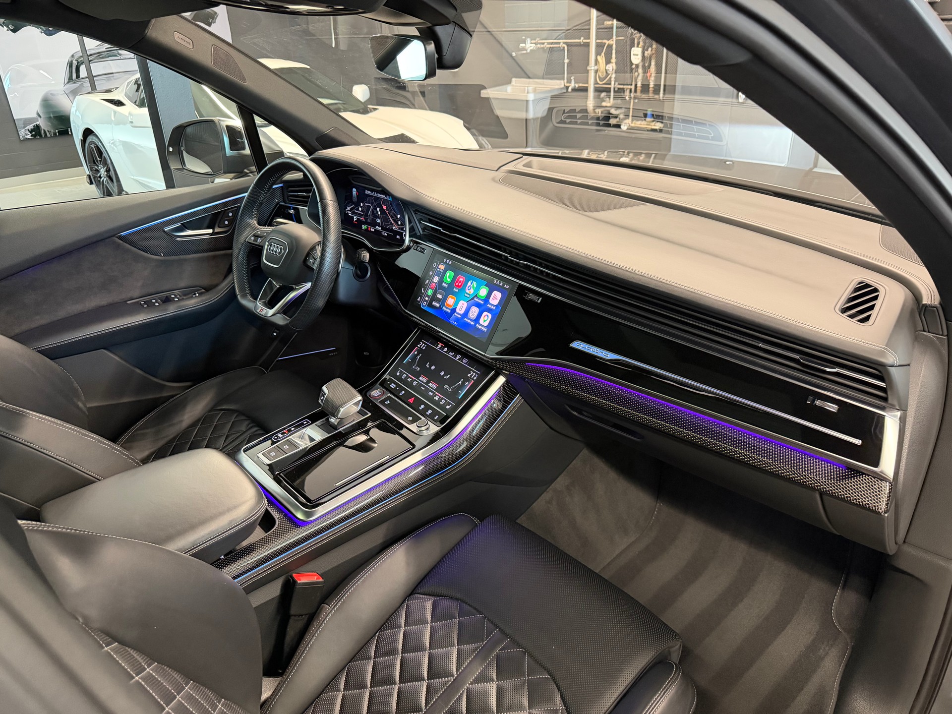 AUDI SQ7 4.0 V8 TDI Sport quattro tiptronic 7-Sitzer-image-12