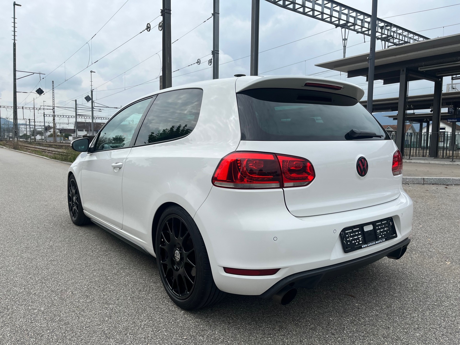 VW Golf 2.0 TSI GTI Edition-image-3