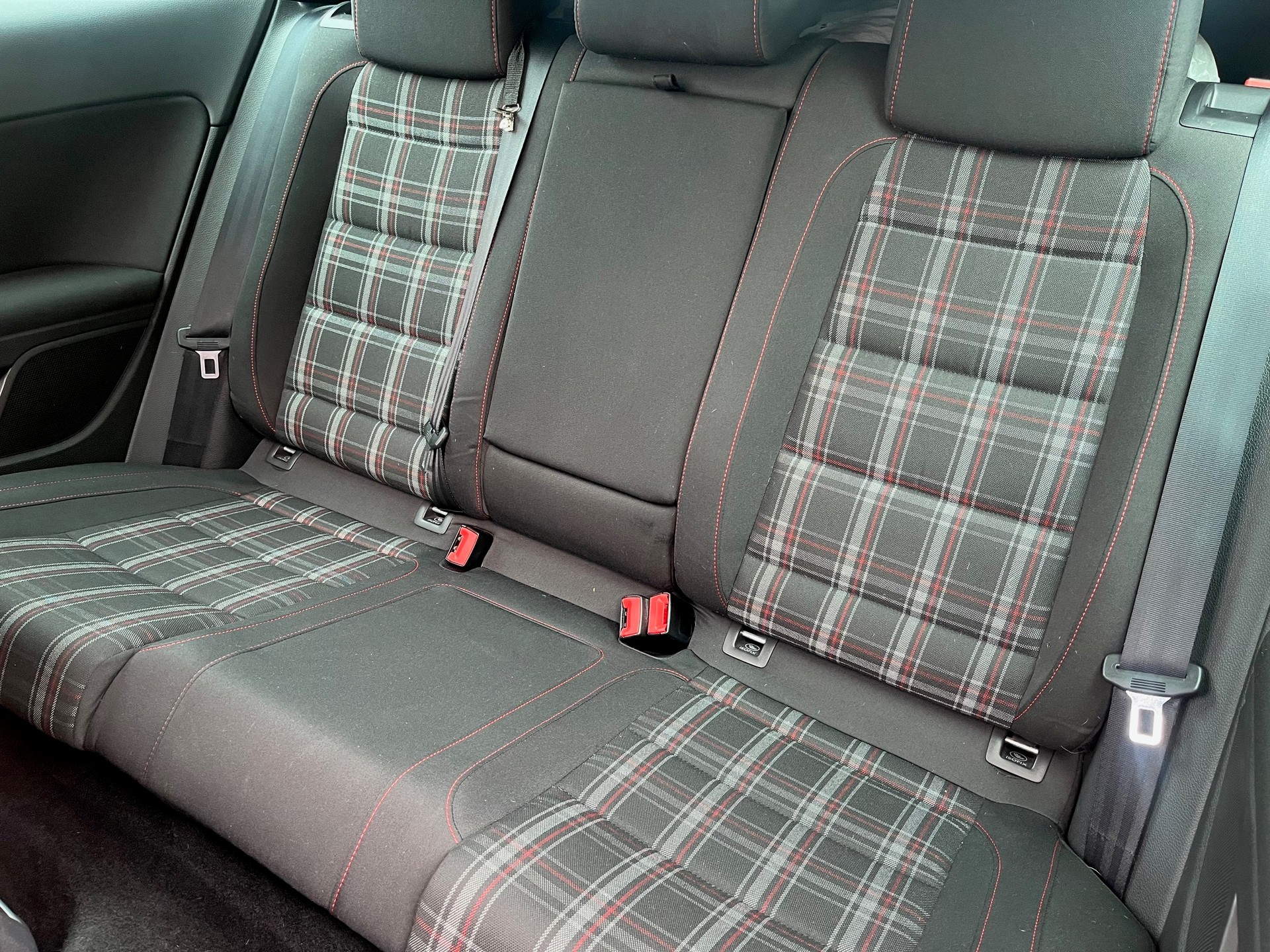 VW Golf 2.0 TSI GTI Edition-image-10
