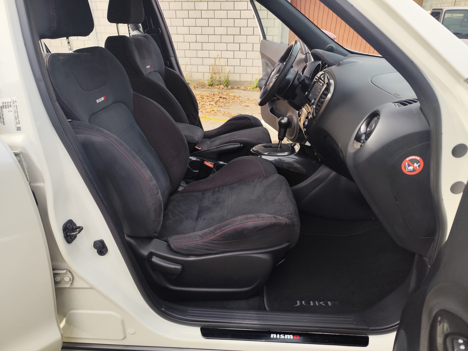 NISSAN Juke 1.6 DIG-T Nismo RS 4x4 Xtronic M-CVT-image-6