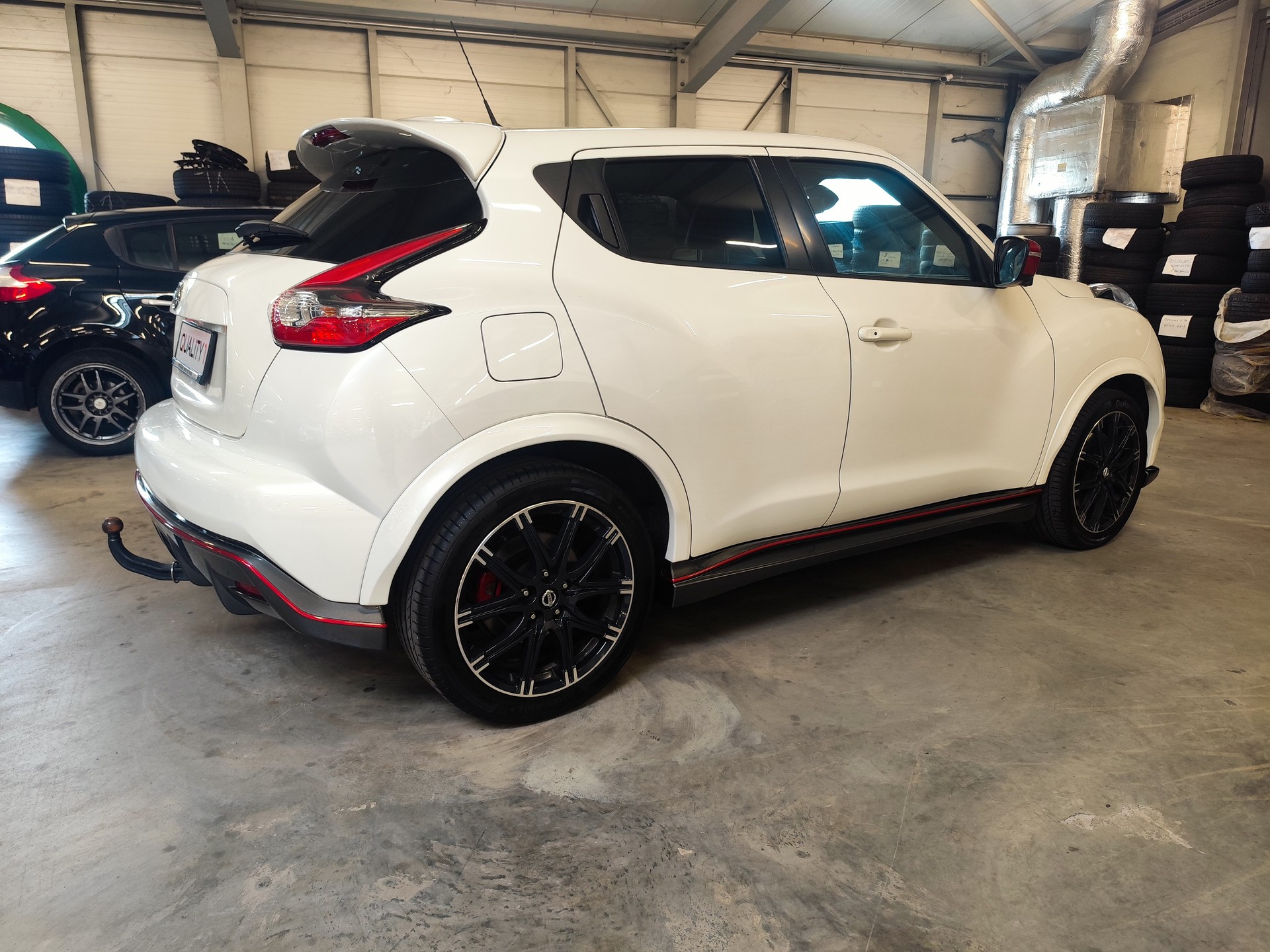 NISSAN Juke 1.6 DIG-T Nismo RS 4x4 Xtronic M-CVT-image-2