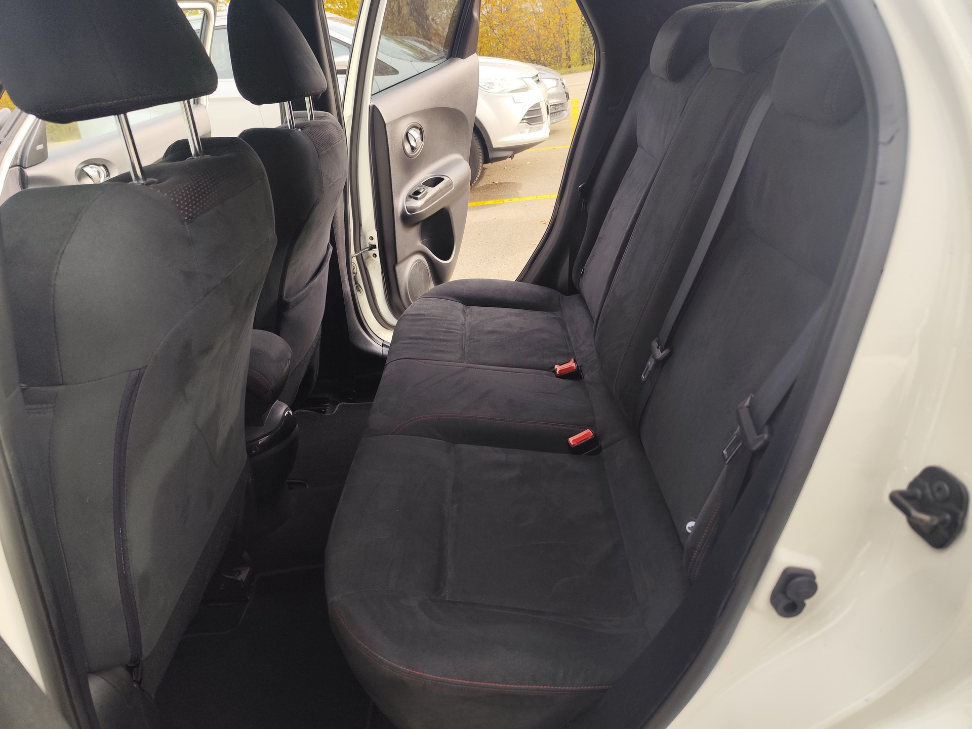 NISSAN Juke 1.6 DIG-T Nismo RS 4x4 Xtronic M-CVT-image-7