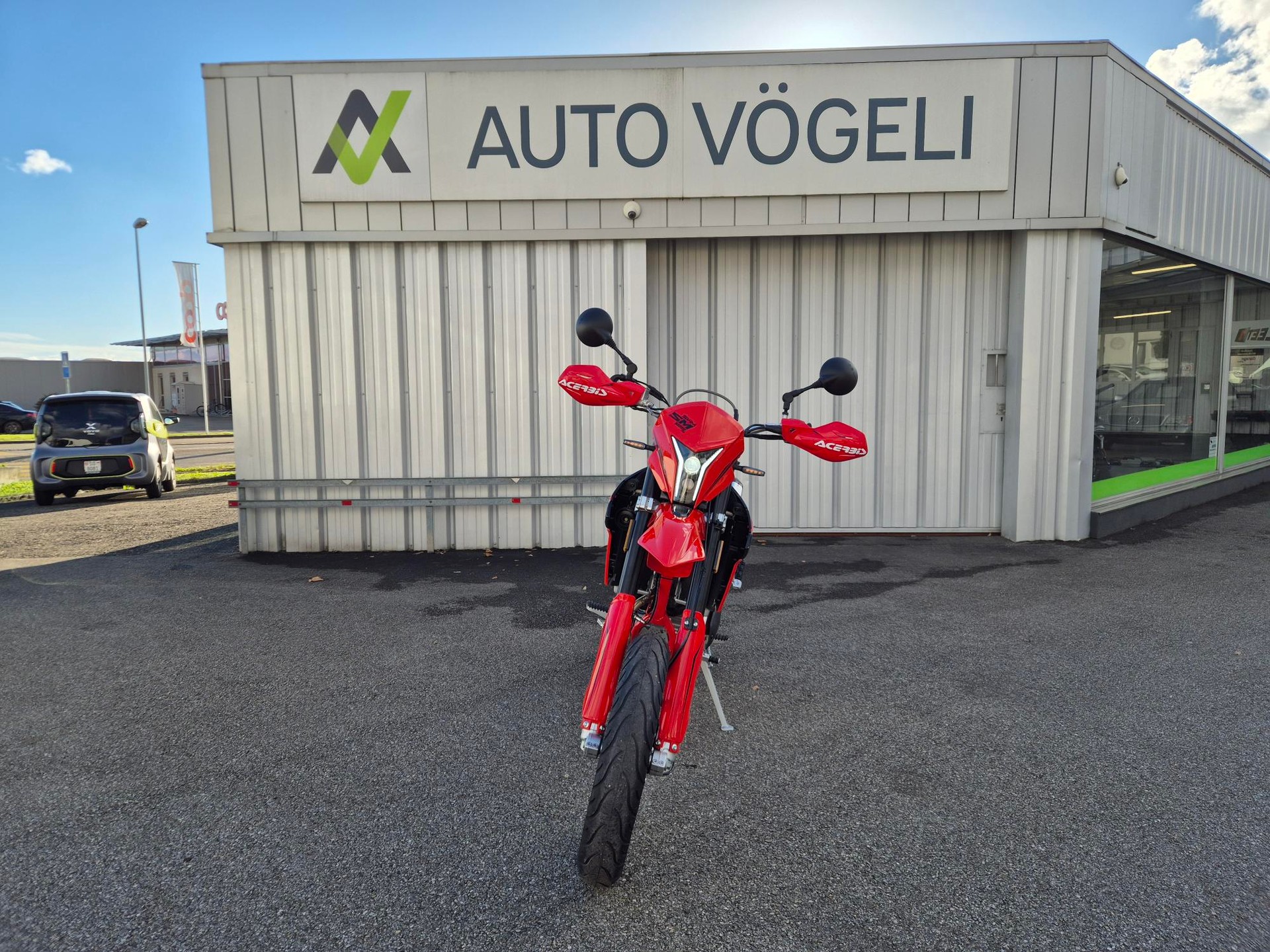 SWM SM 125 R SPECIAL-showroom-element-2
