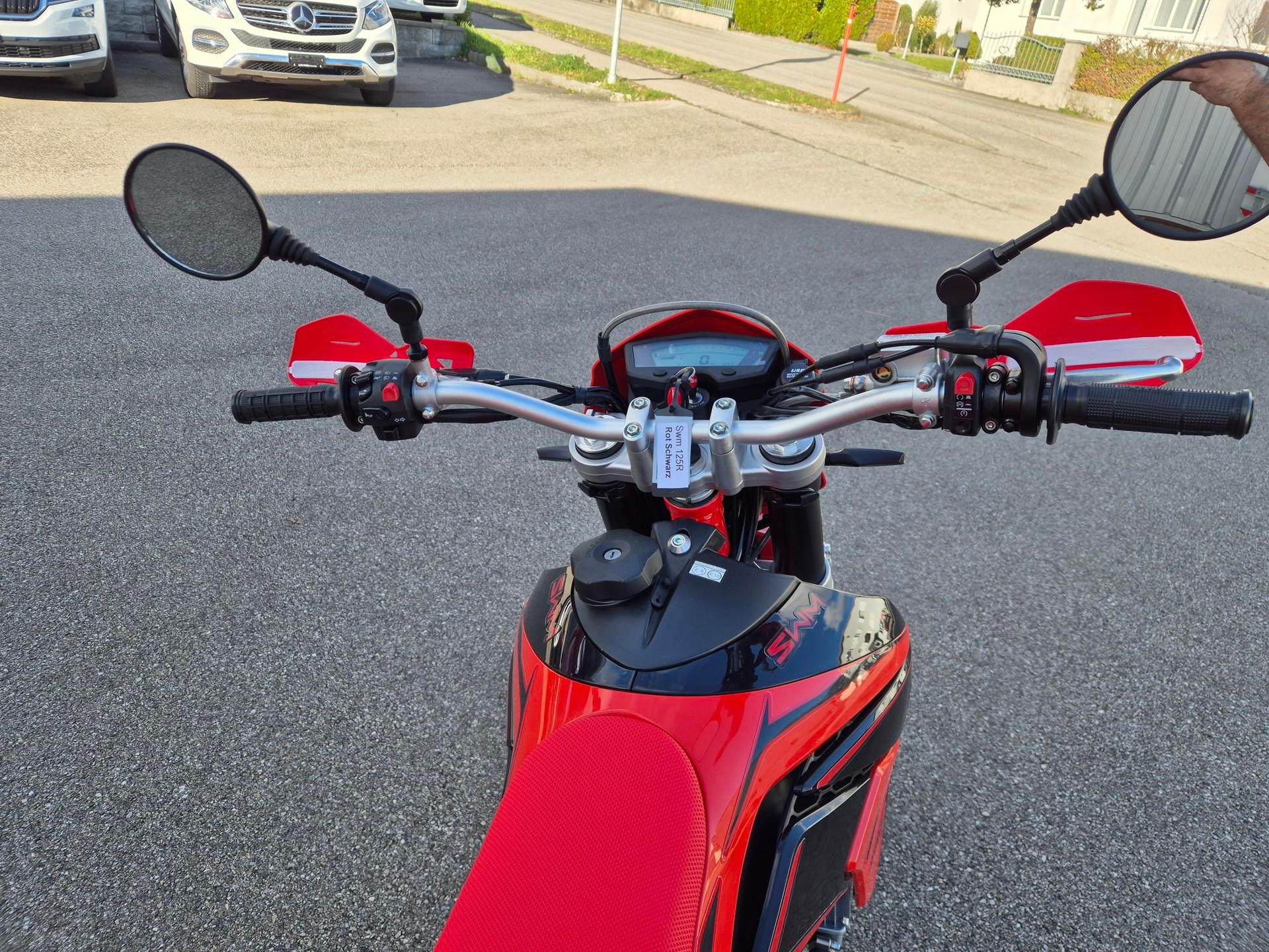 SWM SM 125 R SPECIAL-image-9