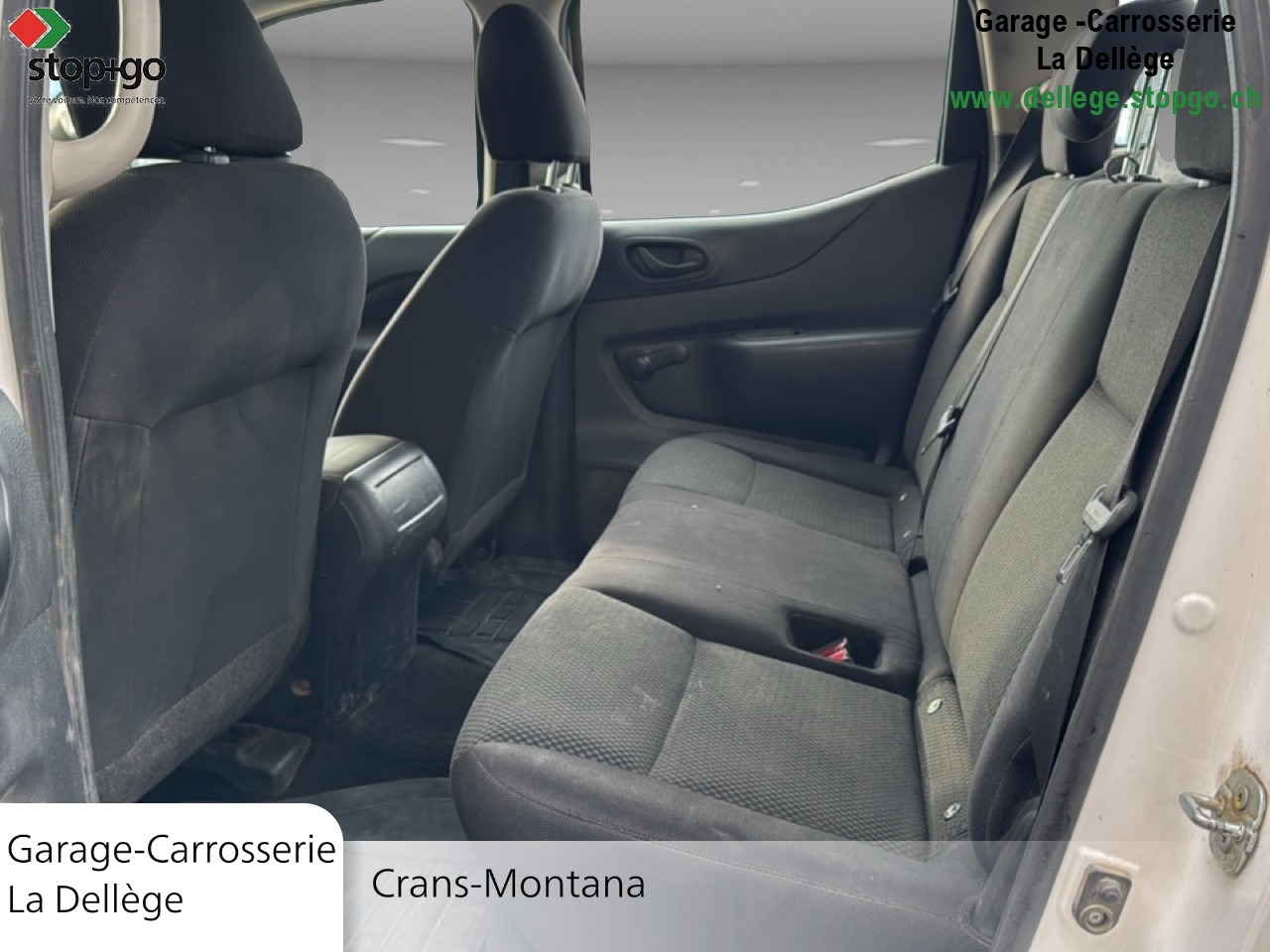NISSAN Navara Double Cab Acenta 2.3 dCi 4WD-image-15