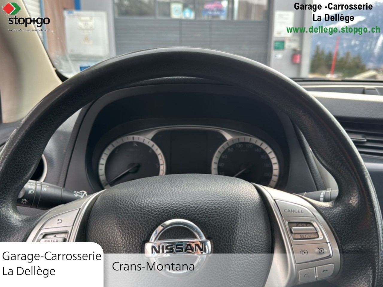NISSAN Navara Double Cab Acenta 2.3 dCi 4WD-image-11