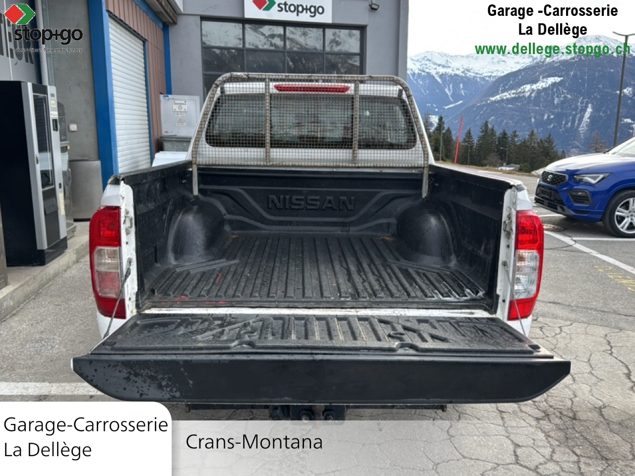 NISSAN Navara Double Cab Acenta 2.3 dCi 4WD-image-17