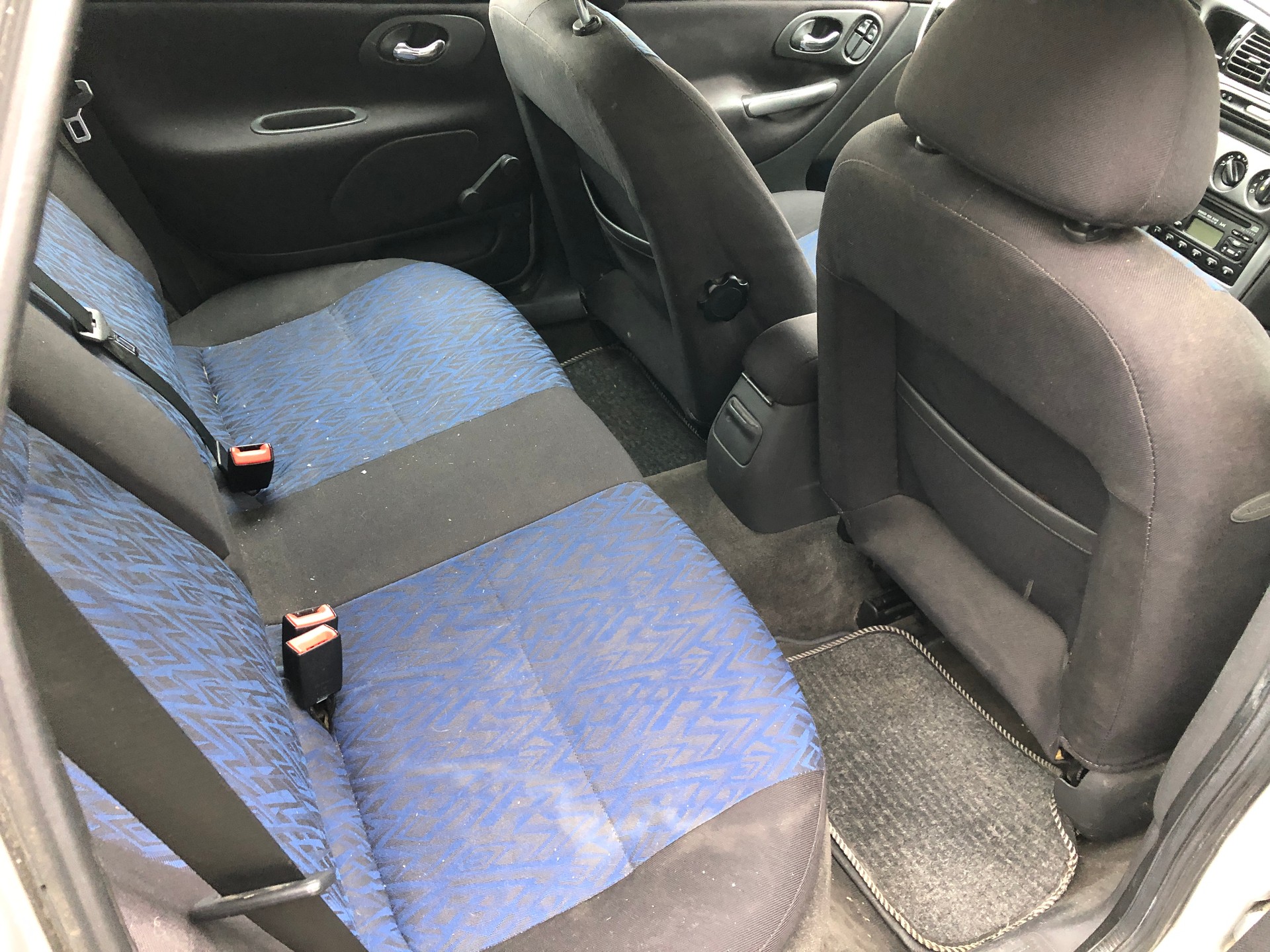 FORD Mondeo 2.0i Trend Futura-image-20