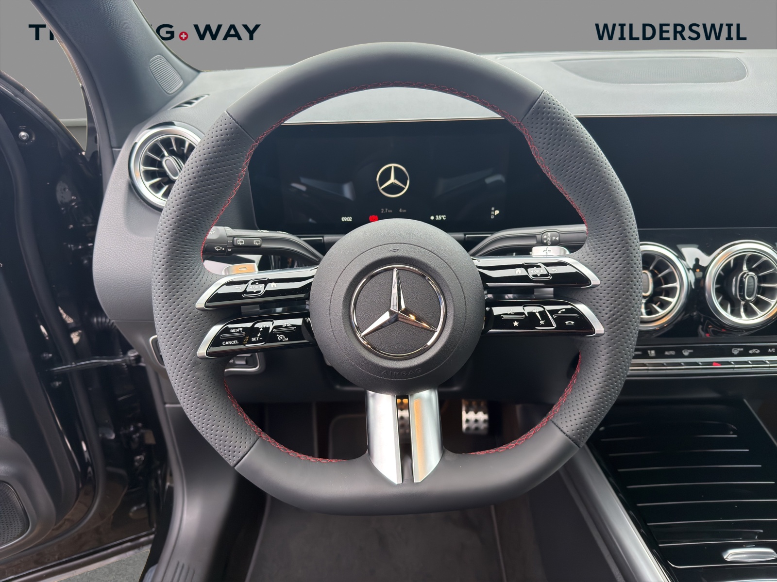 MERCEDES-BENZ GLA 200 Night Star 7G-DCT-image-10