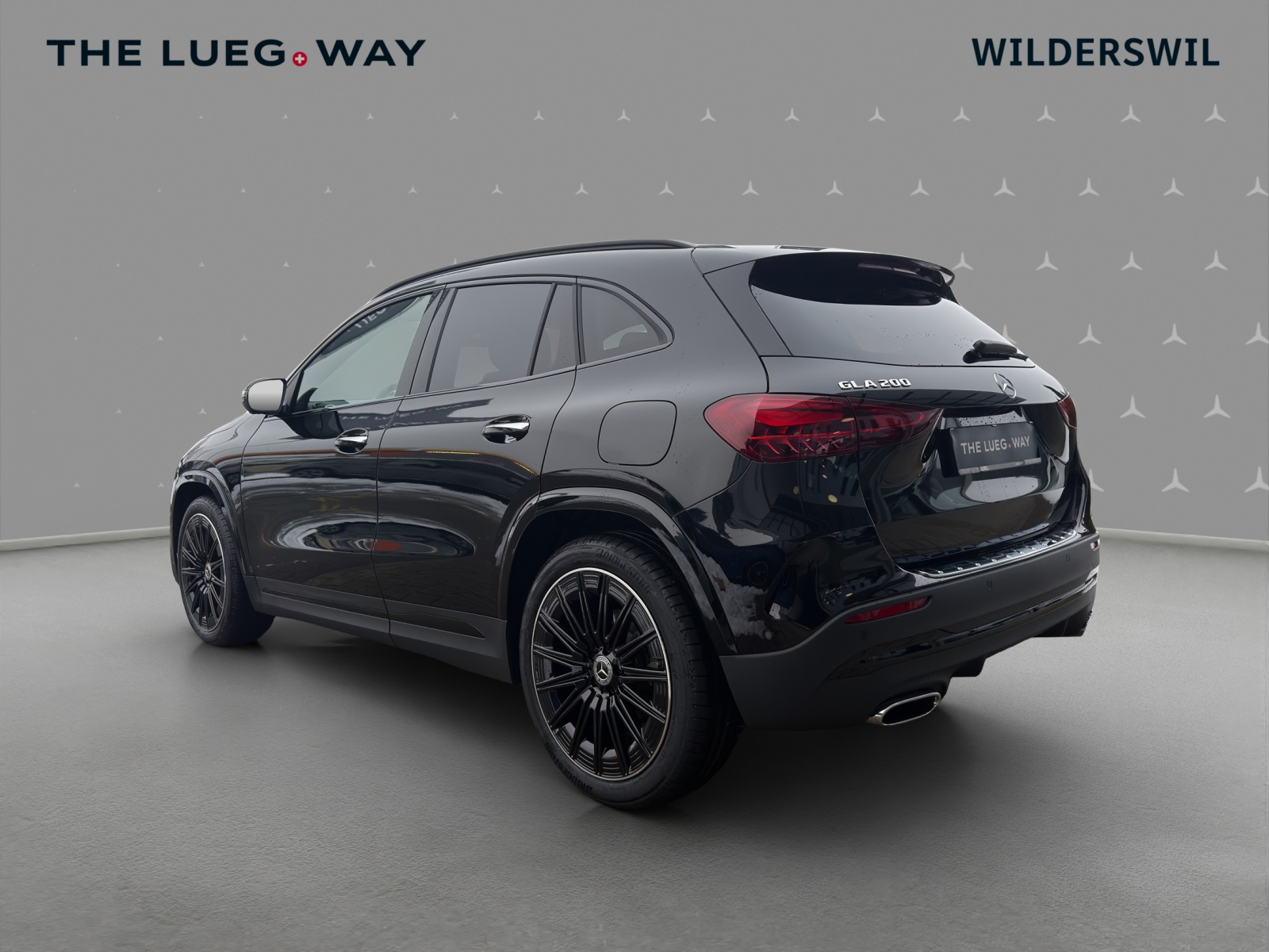 MERCEDES-BENZ GLA 200 Night Star 7G-DCT-image-2