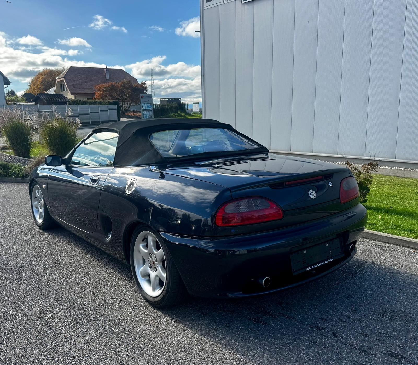 MG MGF 1.8i Steptronic-showroom-element-3
