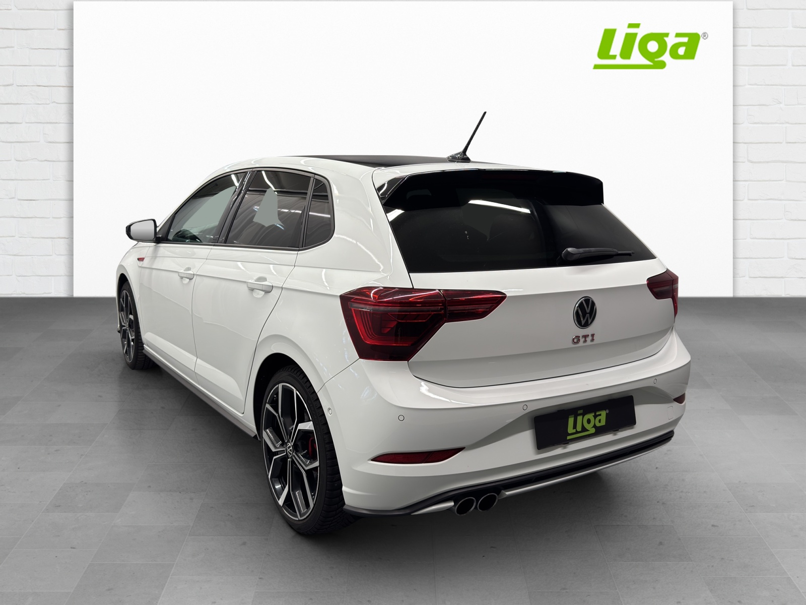 VW Polo 2.0 TSI GTI DSG-showroom-element-3