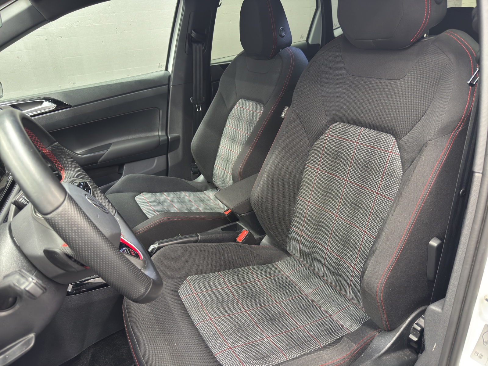 VW Polo 2.0 TSI GTI DSG-image-12