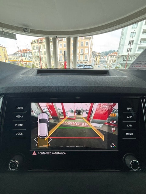 SKODA Karoq 2.0 TSI SportLine 4x4 DSG-image-5
