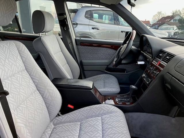 MERCEDES-BENZ C 280 Elégance-image-6