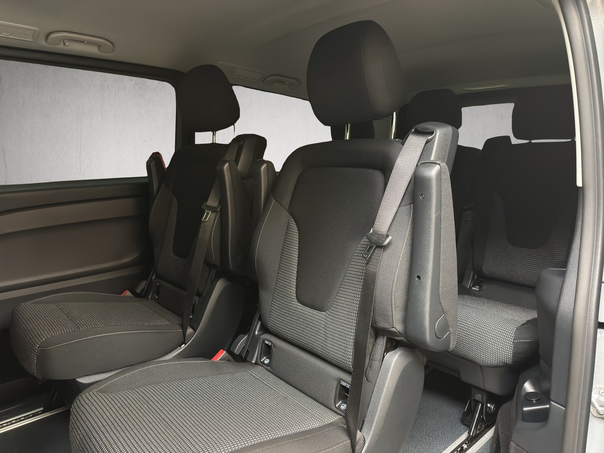 MERCEDES-BENZ Vito 116 CDI Lang Tourer 9G-Tronic 4M Select-image-7