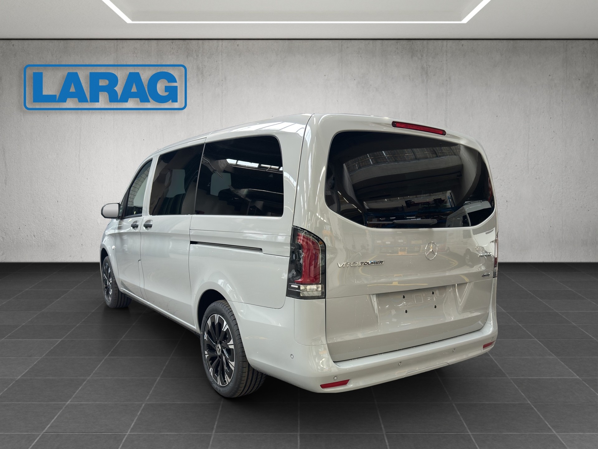 MERCEDES-BENZ Vito 116 CDI Lang Tourer 9G-Tronic 4M Select-image-3