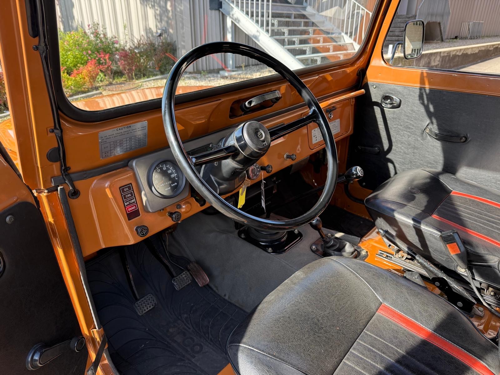 DAIHATSU F 20 LK-showroom-element-3