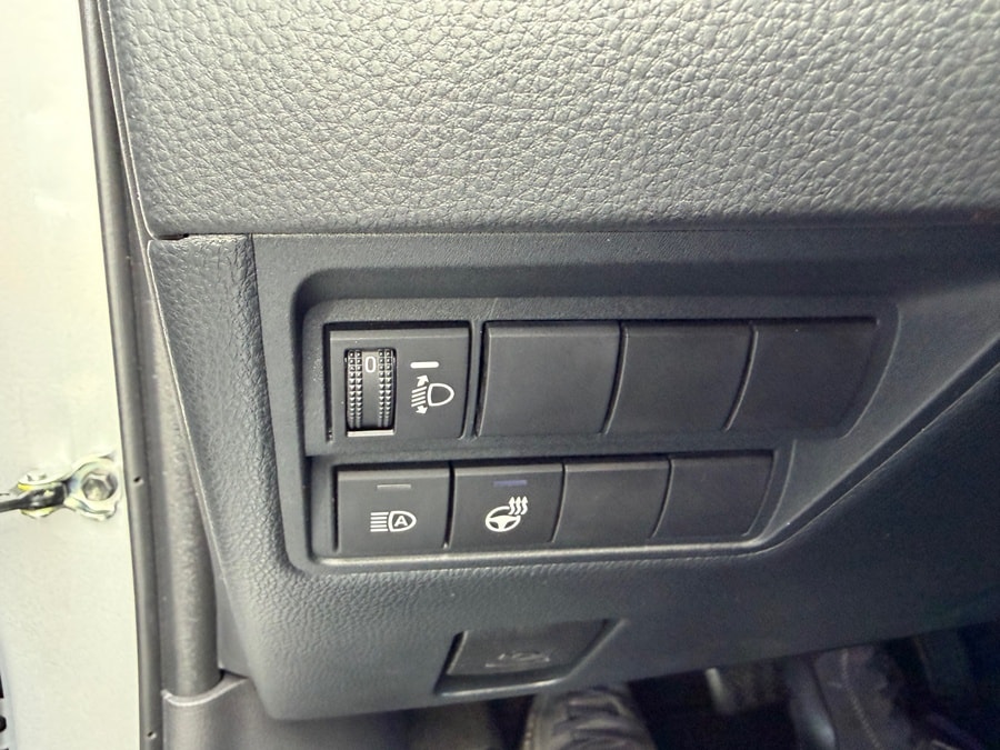 TOYOTA Aygo X 1.5 Comfort e-CVT-image-15