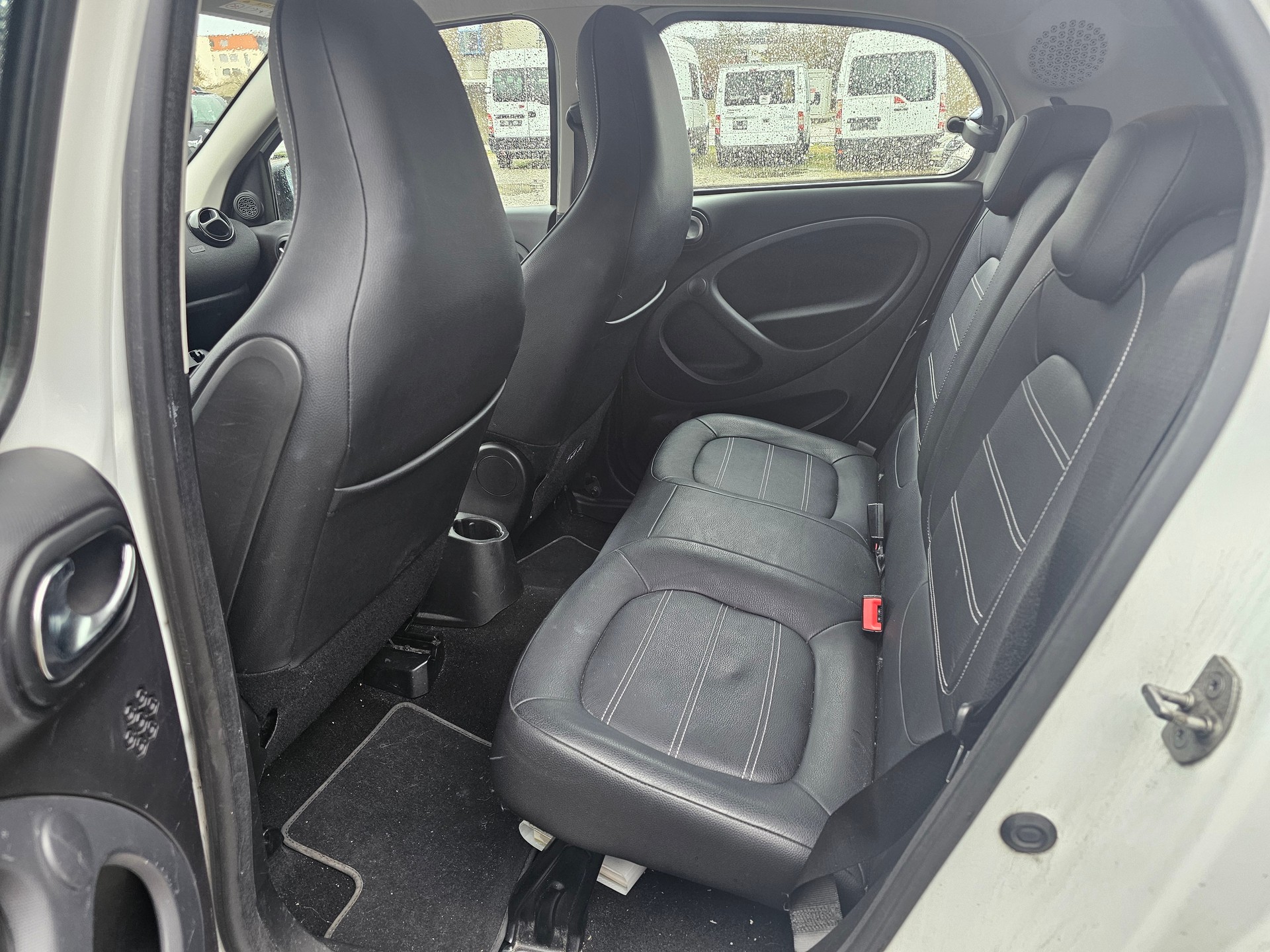 SMART forfour-image-9