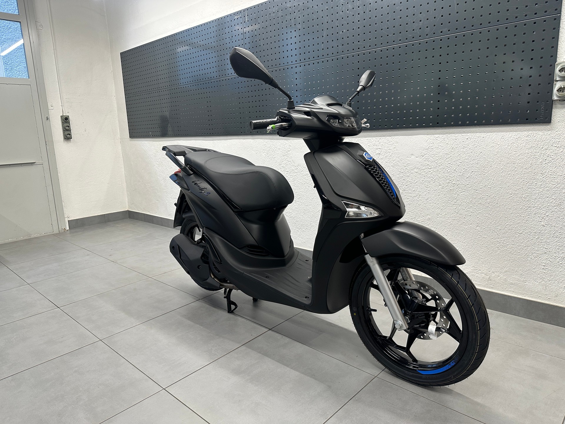 PIAGGIO Liberty 125 Sport | Neu | ABS | 125cc | Roller-image-9