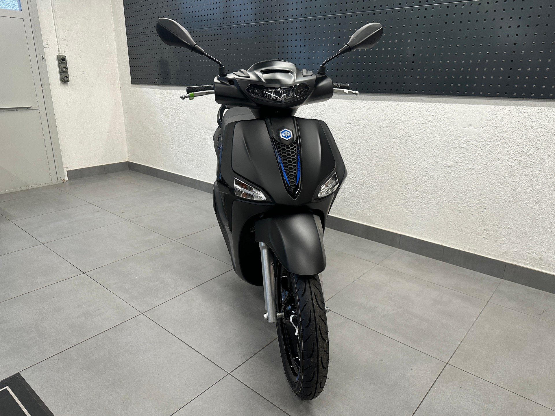PIAGGIO Liberty 125 Sport | Neu | ABS | 125cc | Roller-image-1