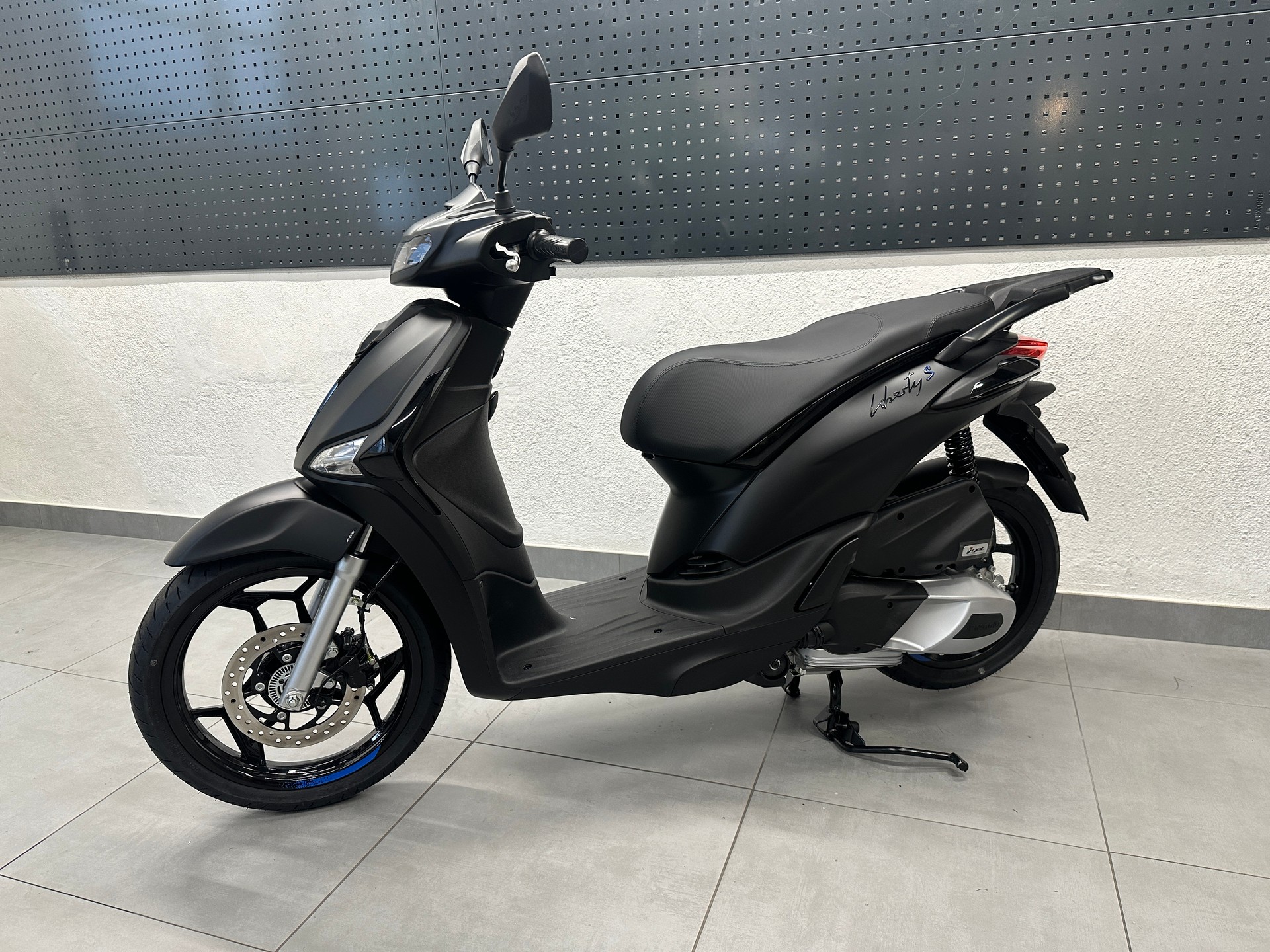 PIAGGIO Liberty 125 Sport | Neu | ABS | 125cc | Roller-image-6