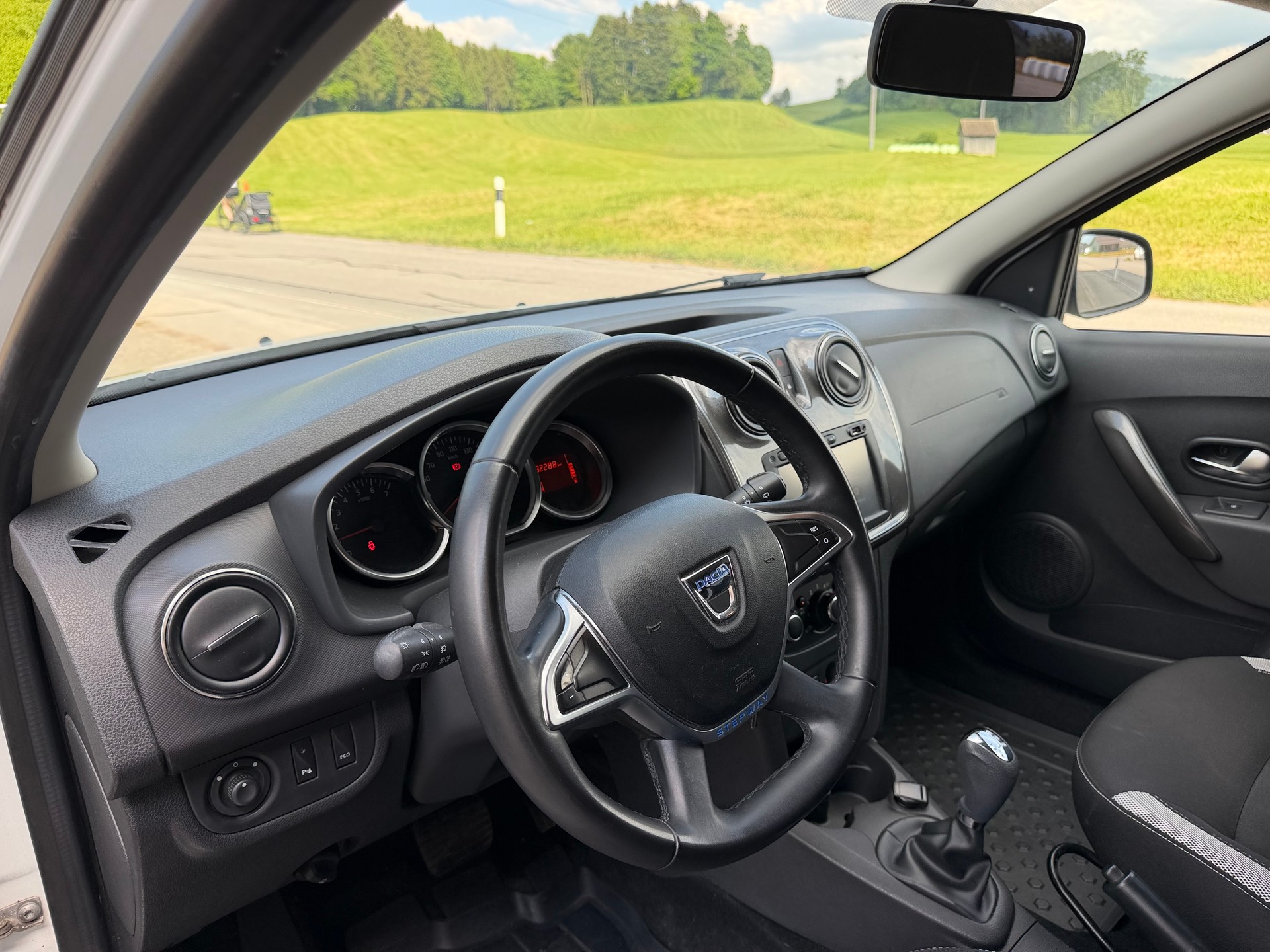 DACIA Logan MCV 0.9 Stepway Automatic-image-9