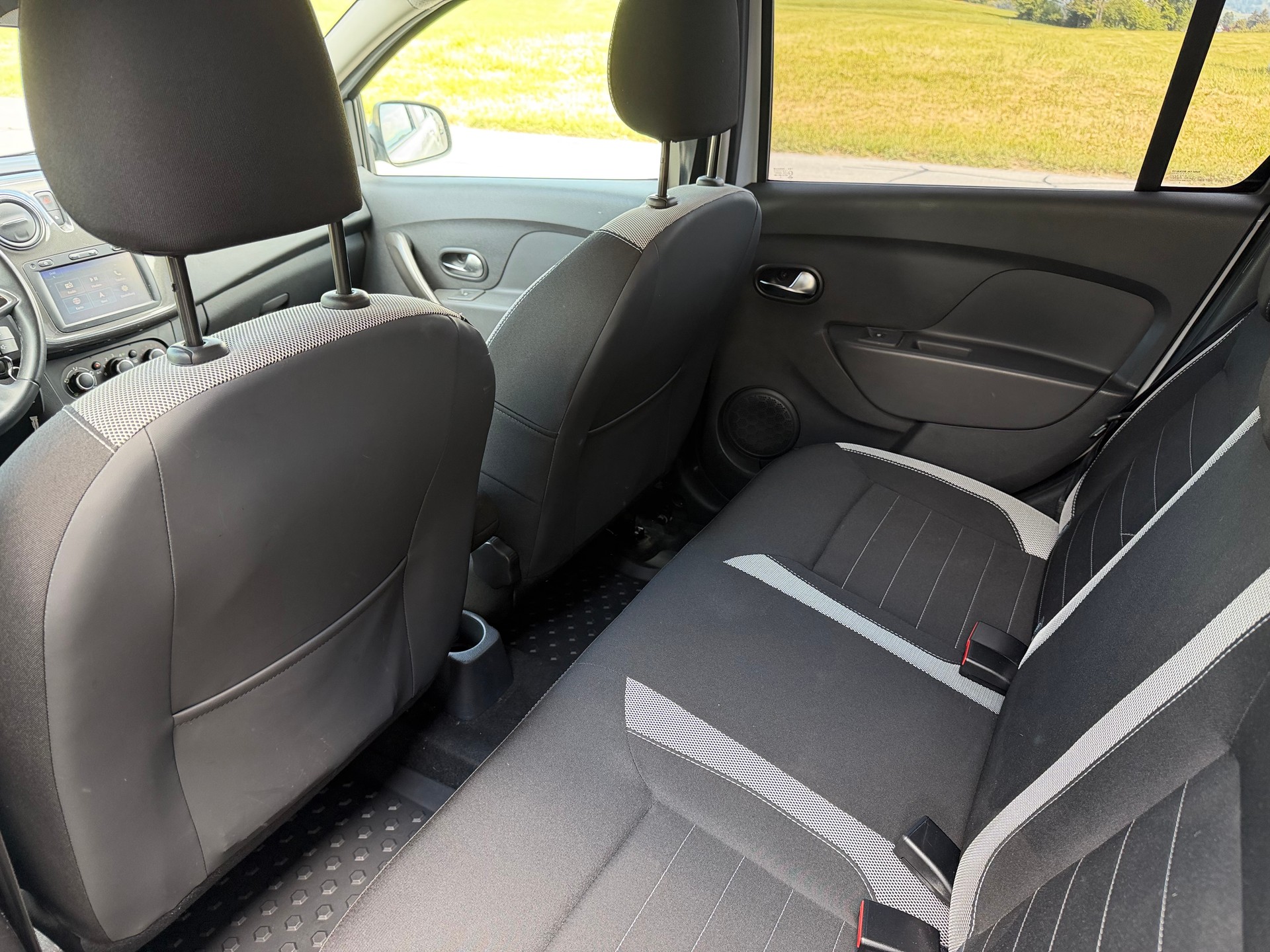 DACIA Logan MCV 0.9 Stepway Automatic-image-11