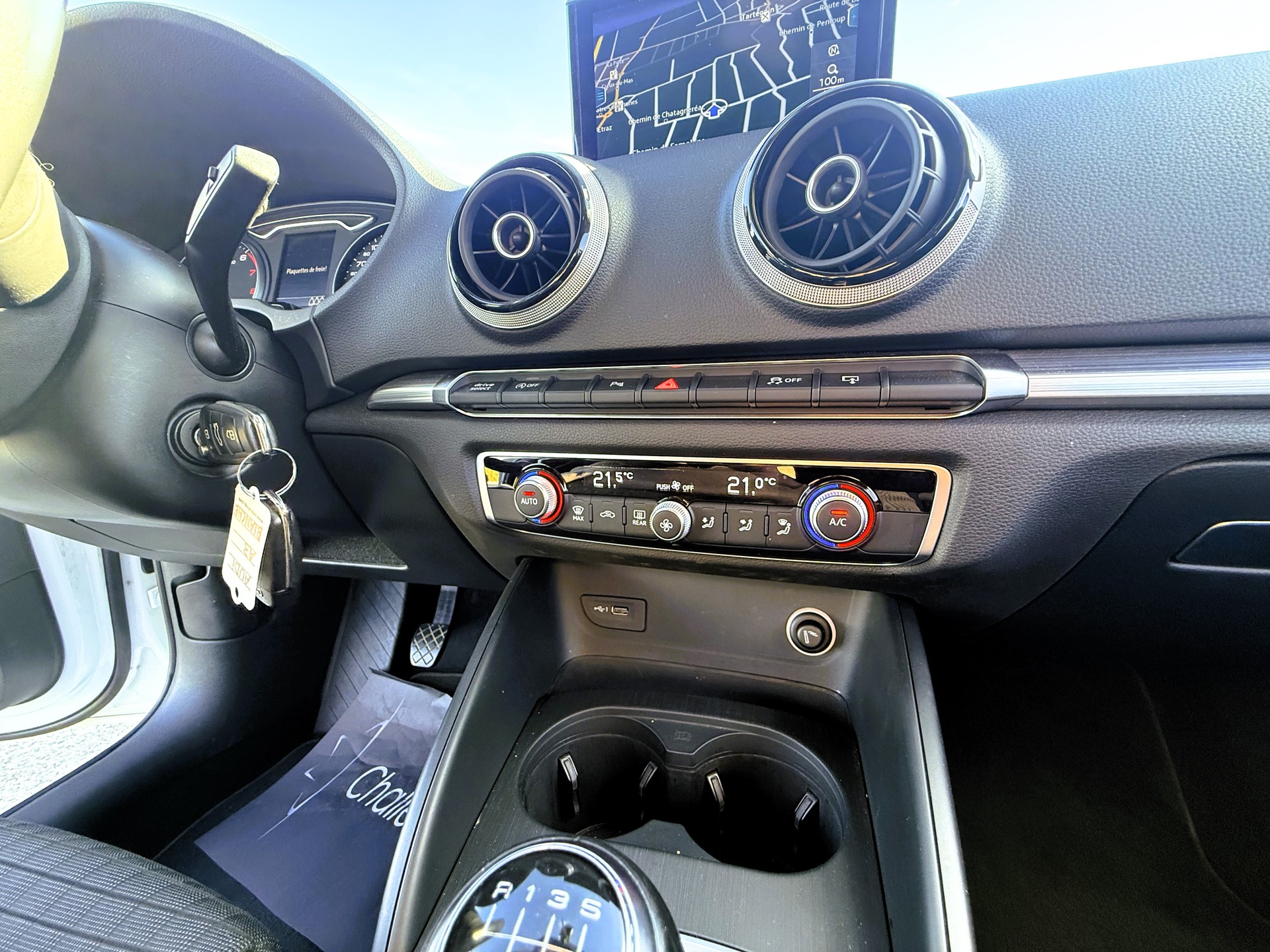 AUDI A3 Sportback 1.4 TFSI Sport-image-18