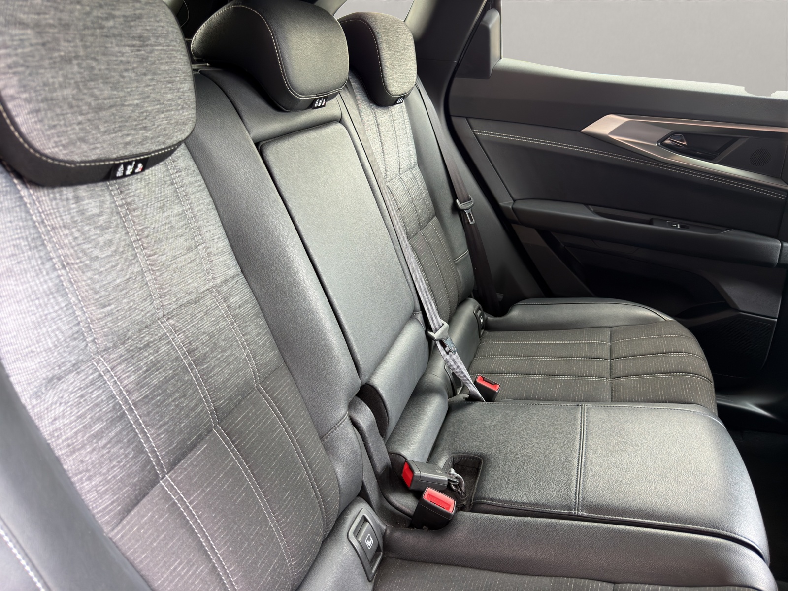 RENAULT Austral 1.2 E-Tech techno-image-15