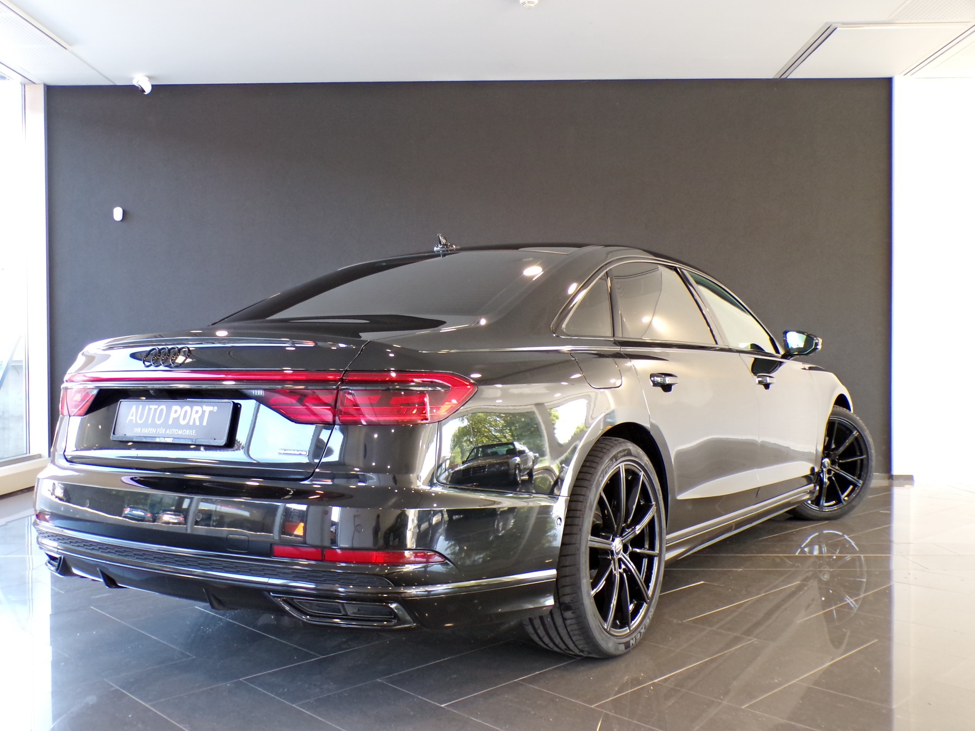 AUDI A8 50 L TDI quattro tiptronic-image-9