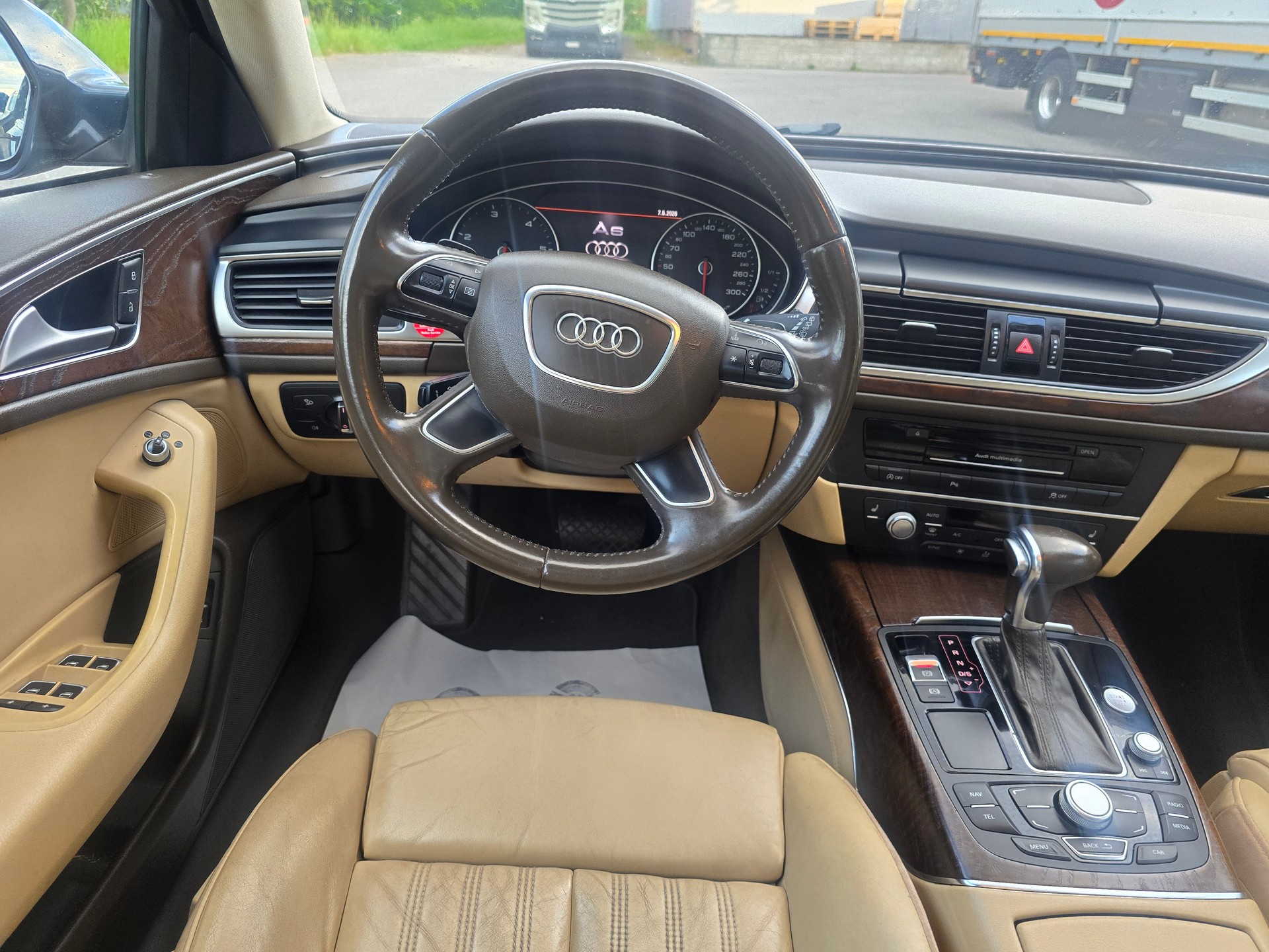 AUDI A6 Avant 3.0 BiTDI V6 quattro tiptronic-image-19