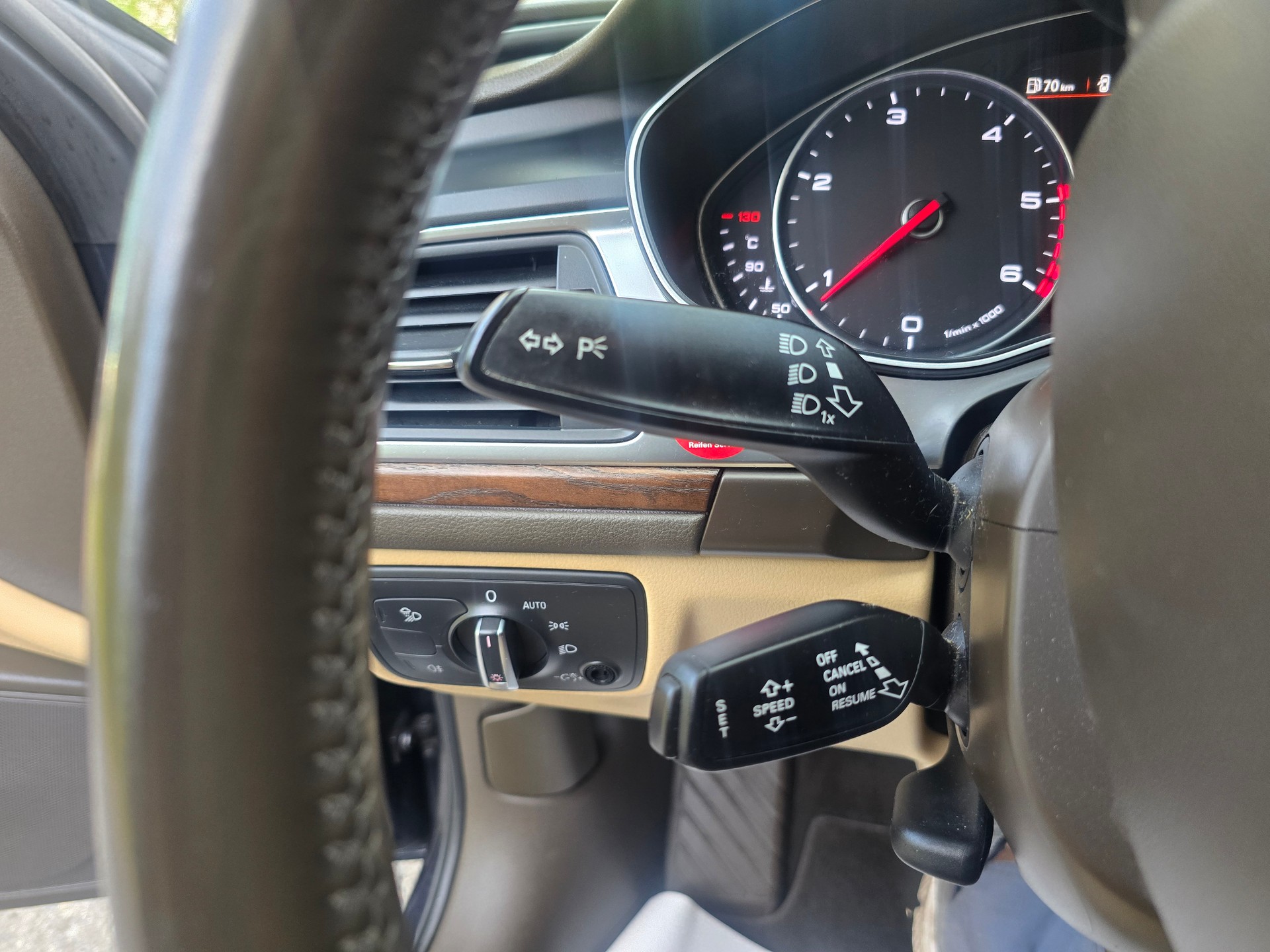 AUDI A6 Avant 3.0 BiTDI V6 quattro tiptronic-image-23
