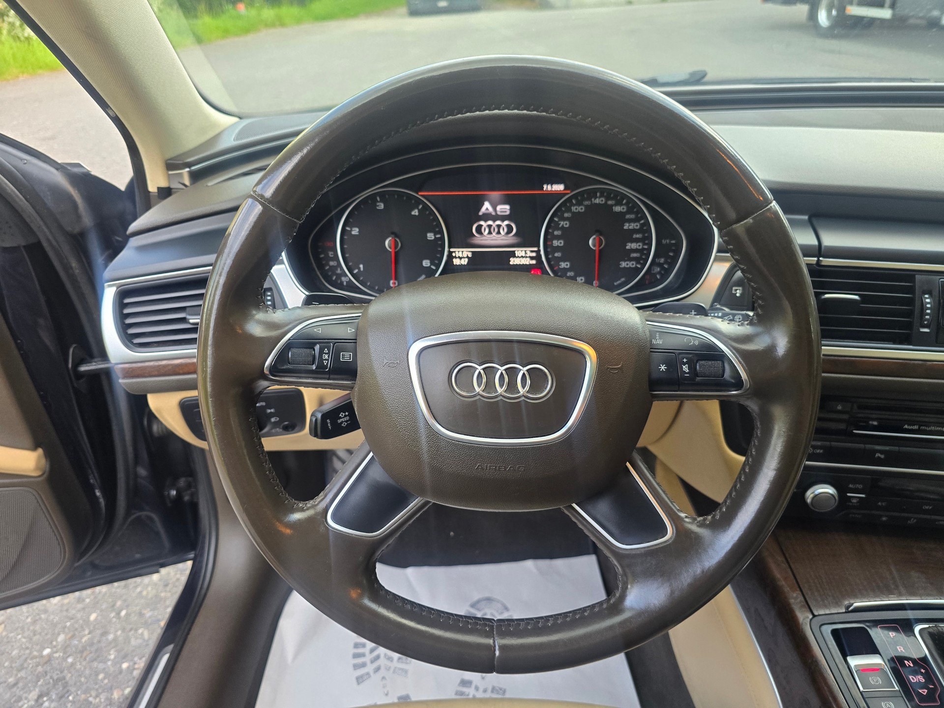 AUDI A6 Avant 3.0 BiTDI V6 quattro tiptronic-image-21