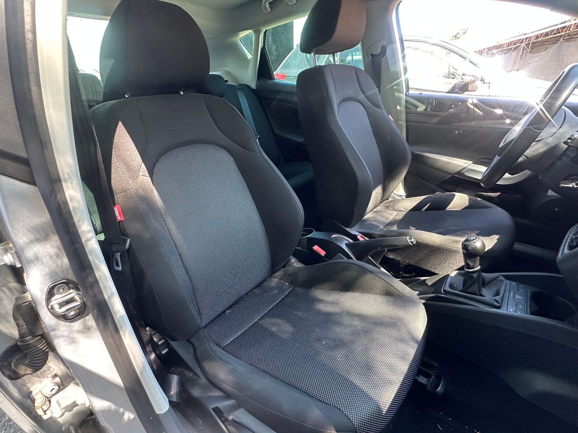SEAT Ibiza 1.6 Style-image-9