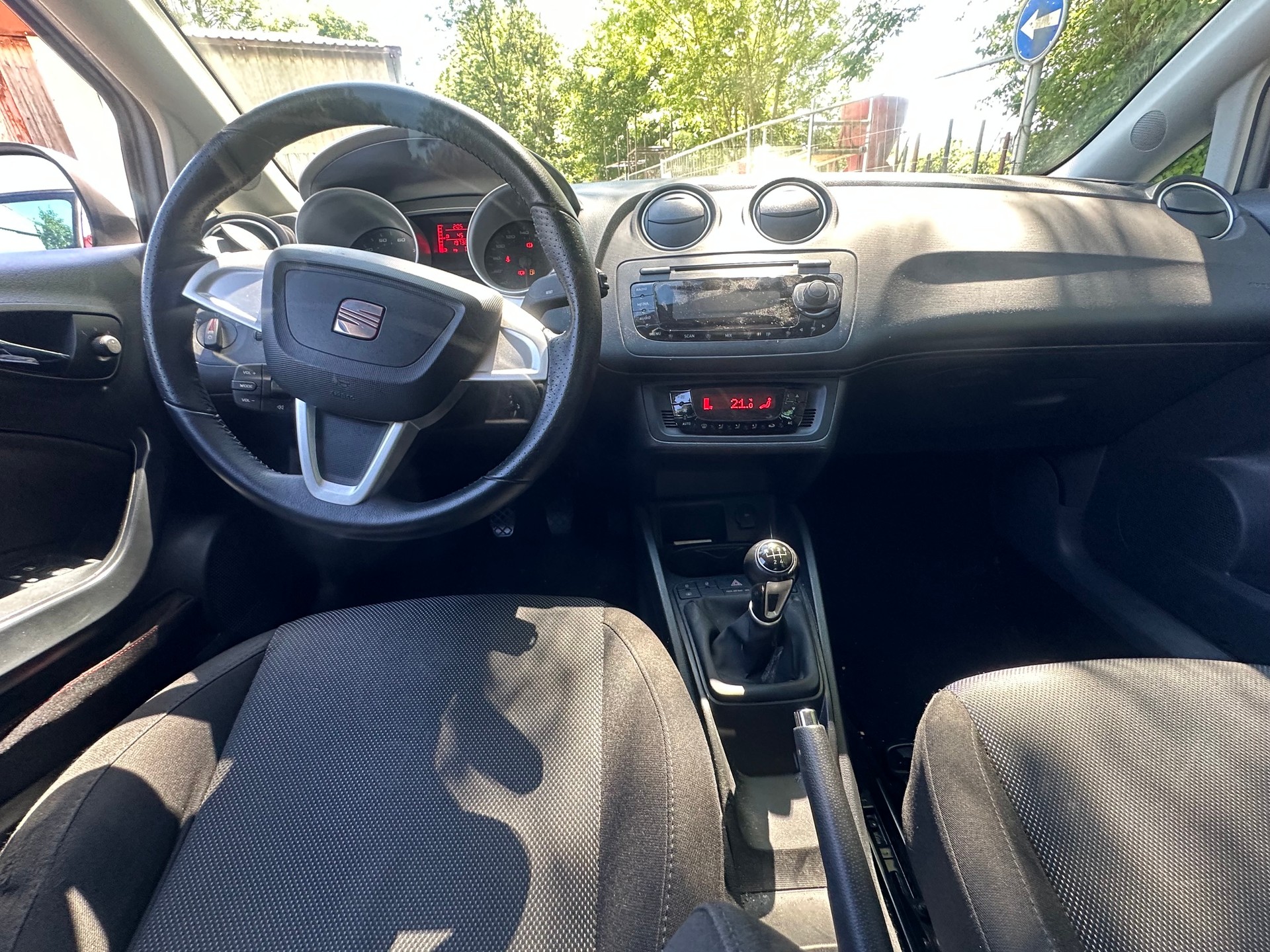 SEAT Ibiza 1.6 Style-image-7