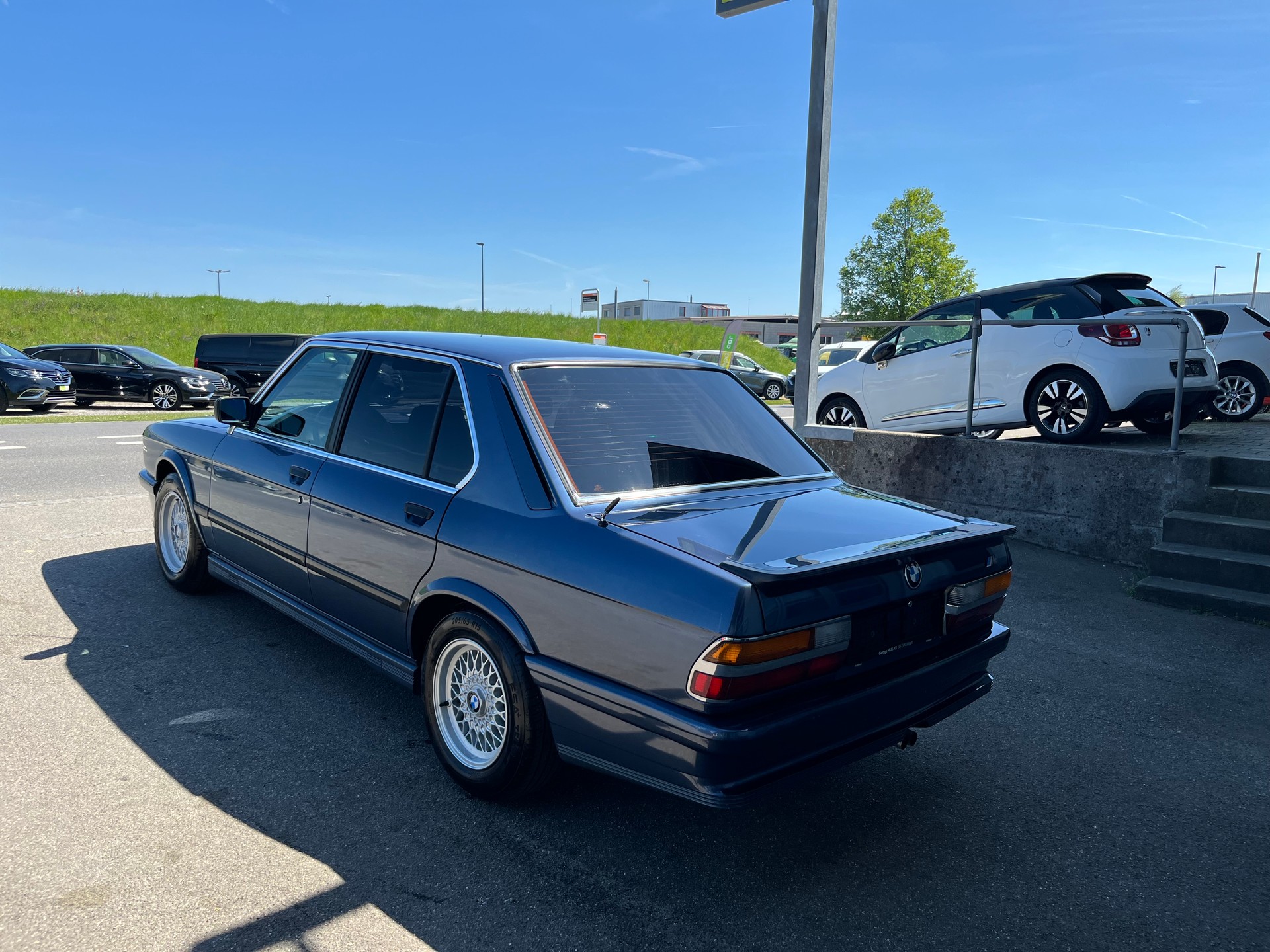 BMW 535i A+++BITTE TEXT LESEN+++MFK 2.2026+++-showroom-element-1