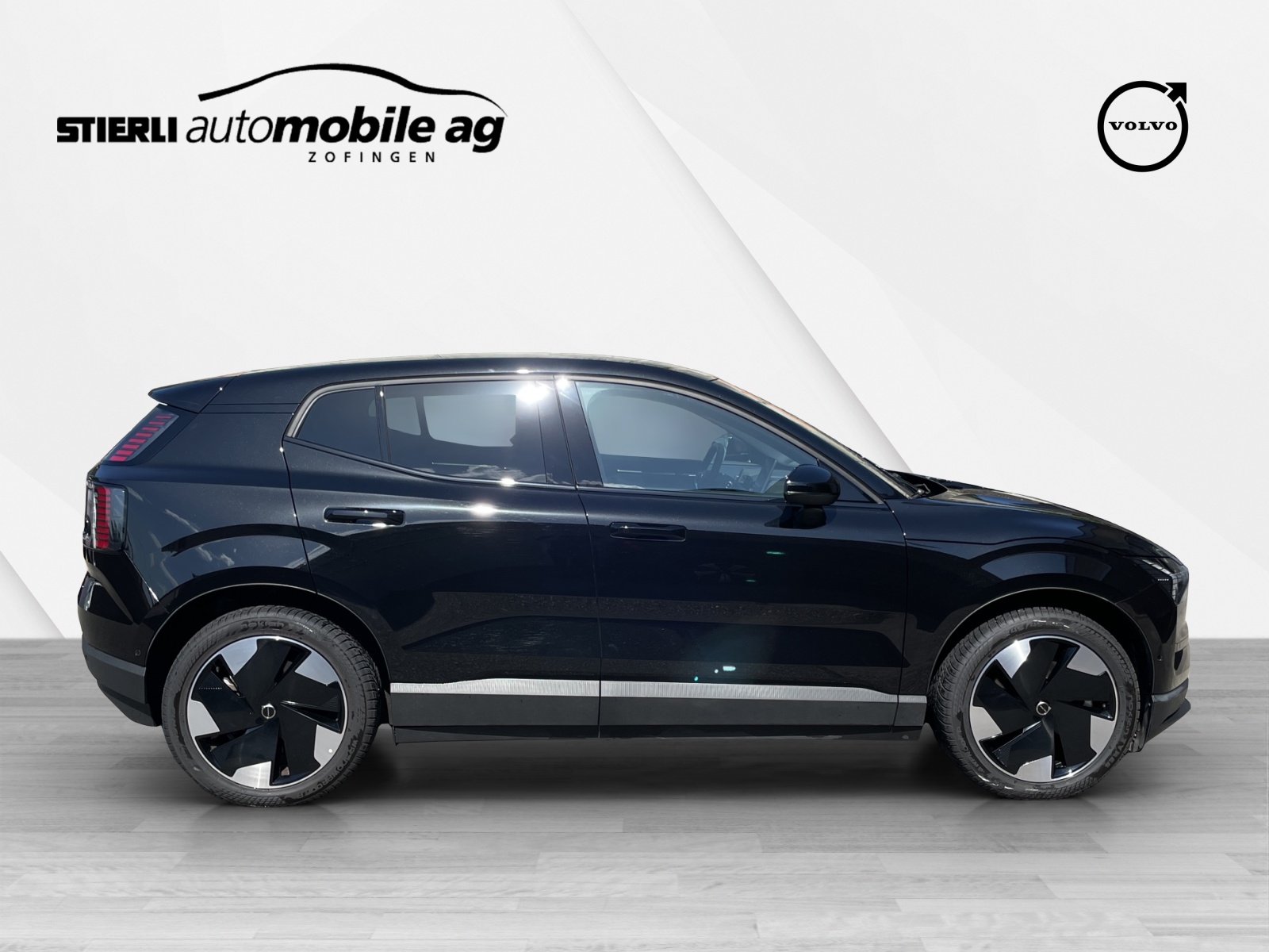 VOLVO EX 30 E60 Twin Ultra Performance AWD-showroom-element-3