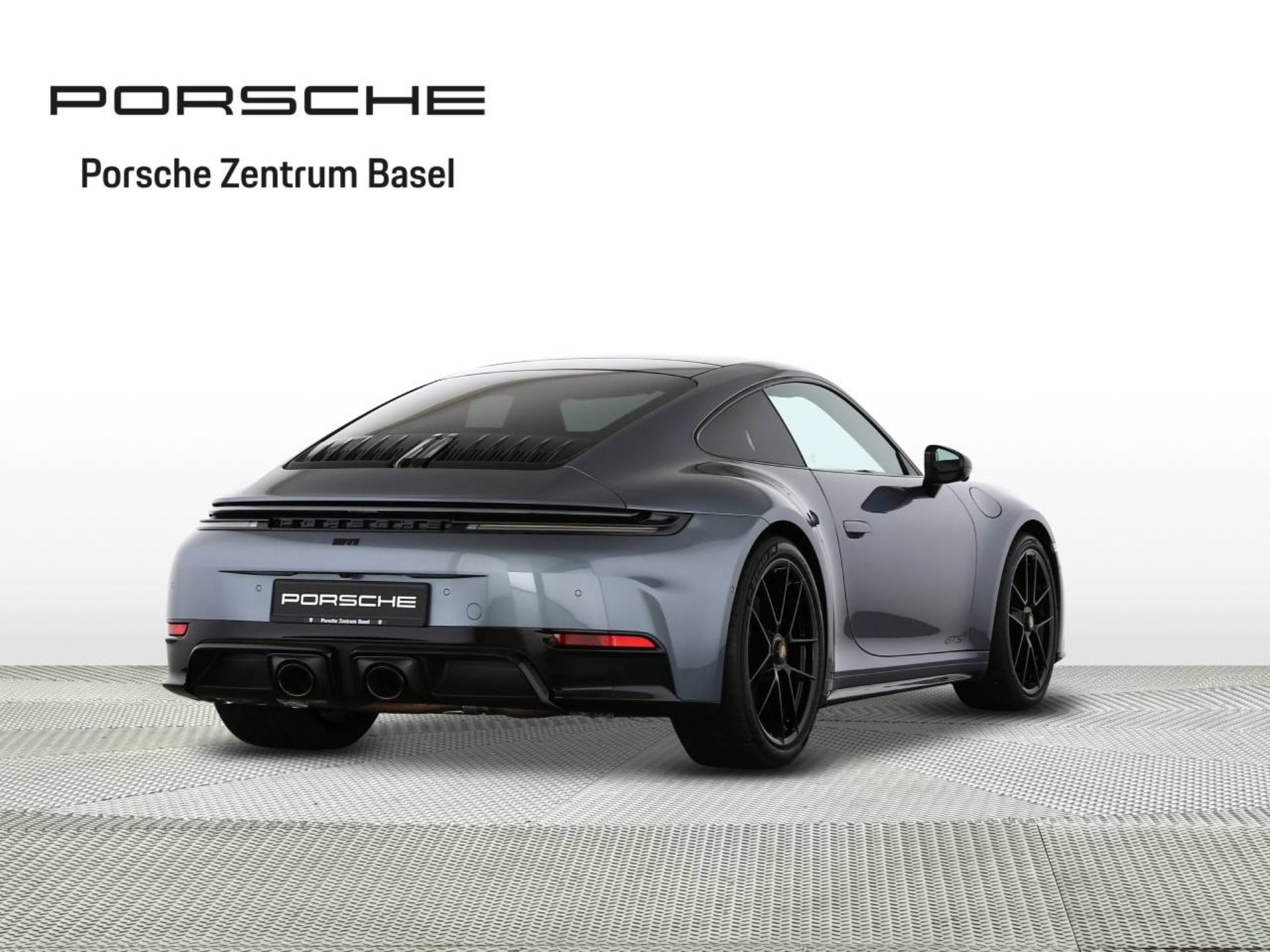 PORSCHE 911 Carrera 4 GTS-showroom-element-2