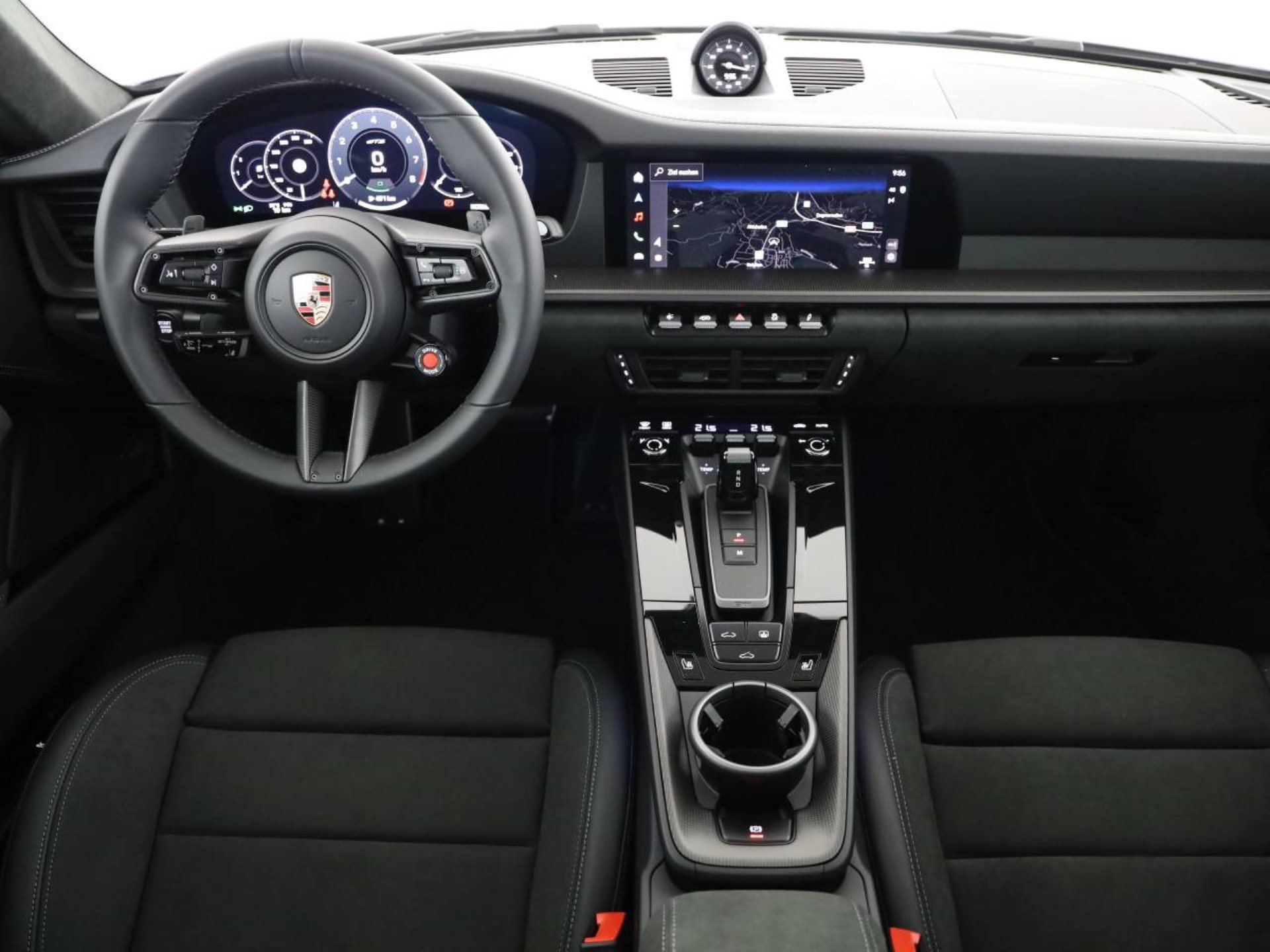 PORSCHE 911 Carrera 4 GTS-image-10