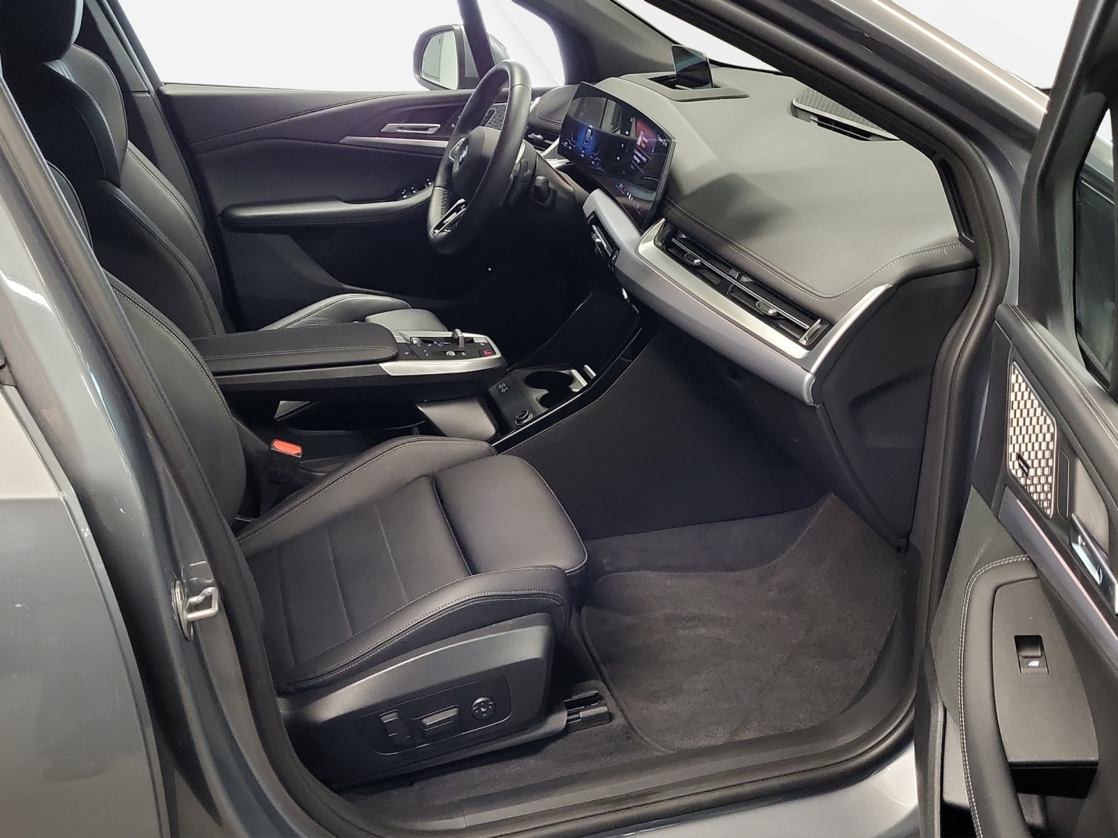 BMW 230e xDr. Act. T. M Sport-image-10