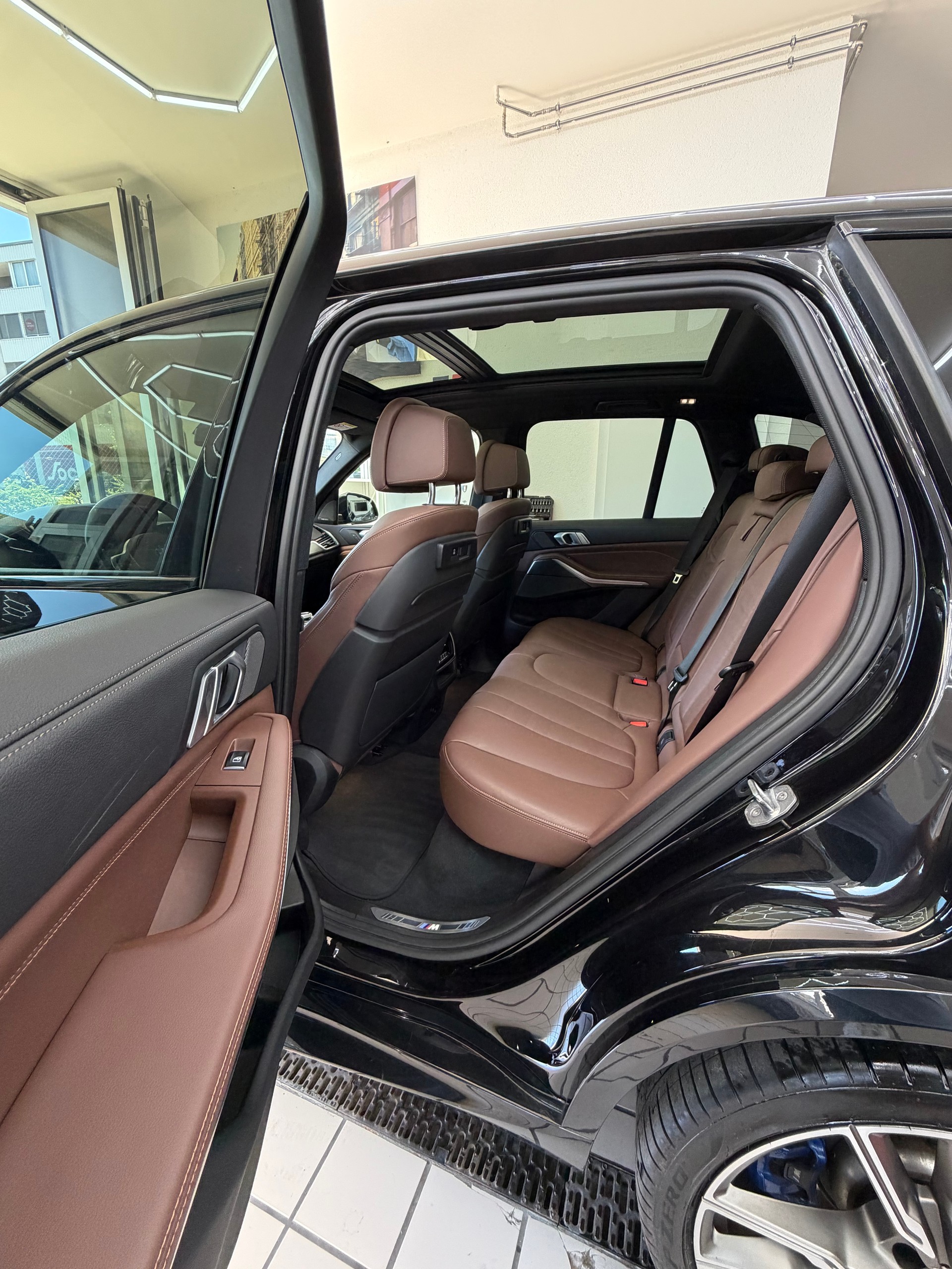 BMW X5 xDrive M50d Steptronic-image-14