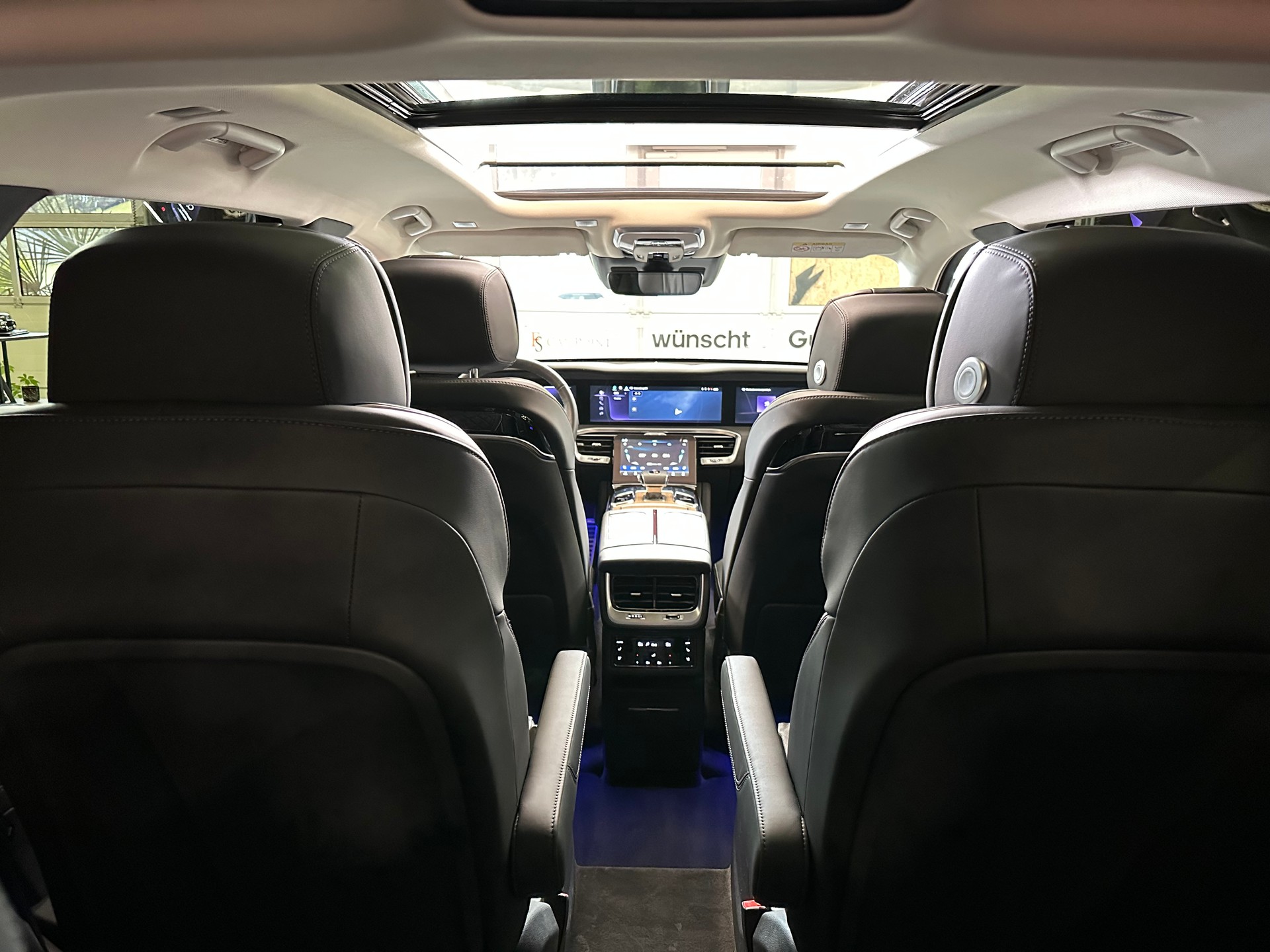 HONGQI E-HS9 Exclusive 99 kWh-image-13