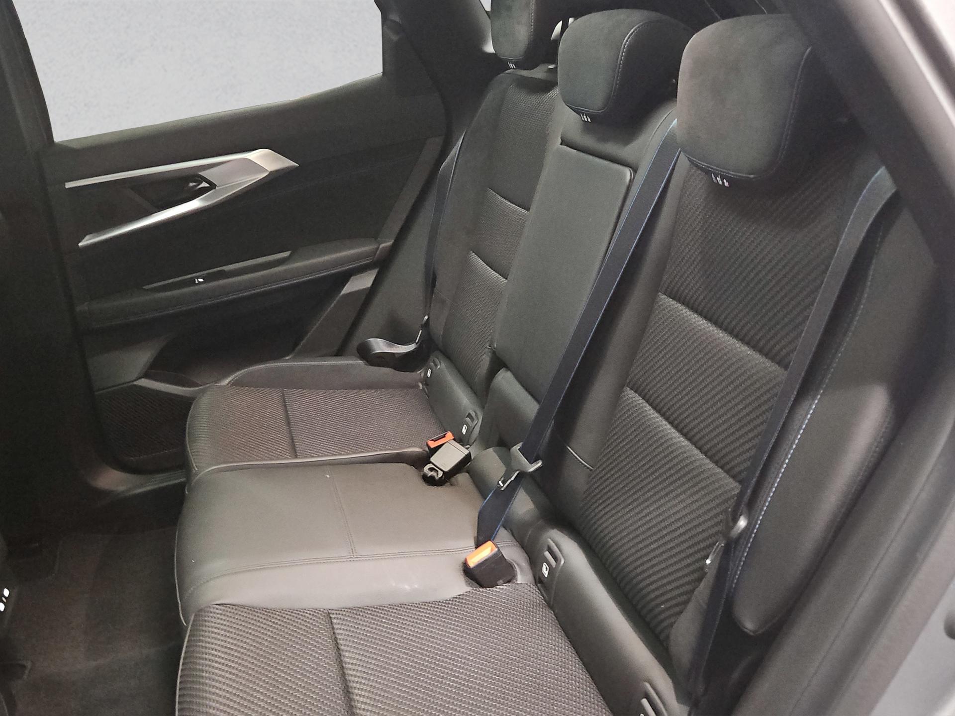 RENAULT Austral 1.2 HEV 200 Iconic Esprit Alpine A-image-13