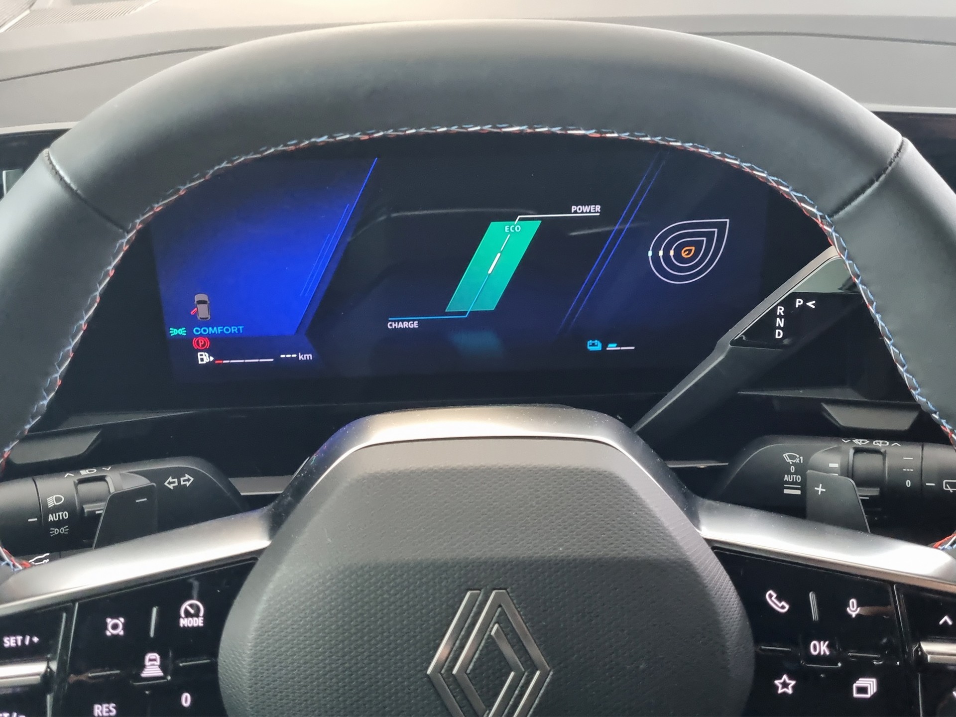 RENAULT Austral 1.2 Esprit Alpine HEV 200-image-10