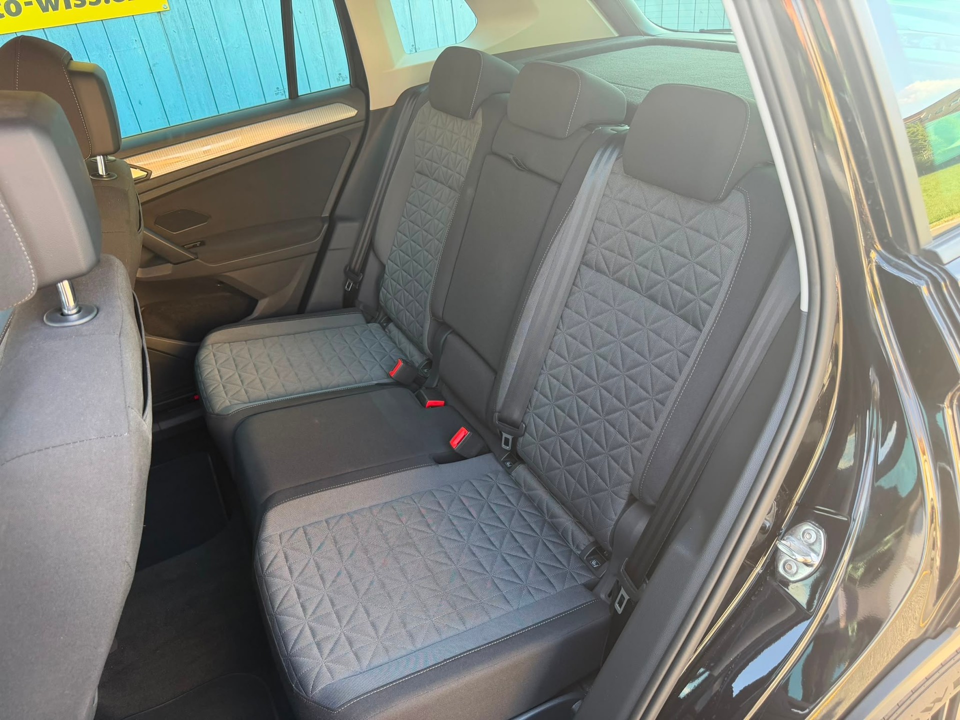 VW Tiguan 2.0 TDI SCR Life 4Motion DSG-image-14