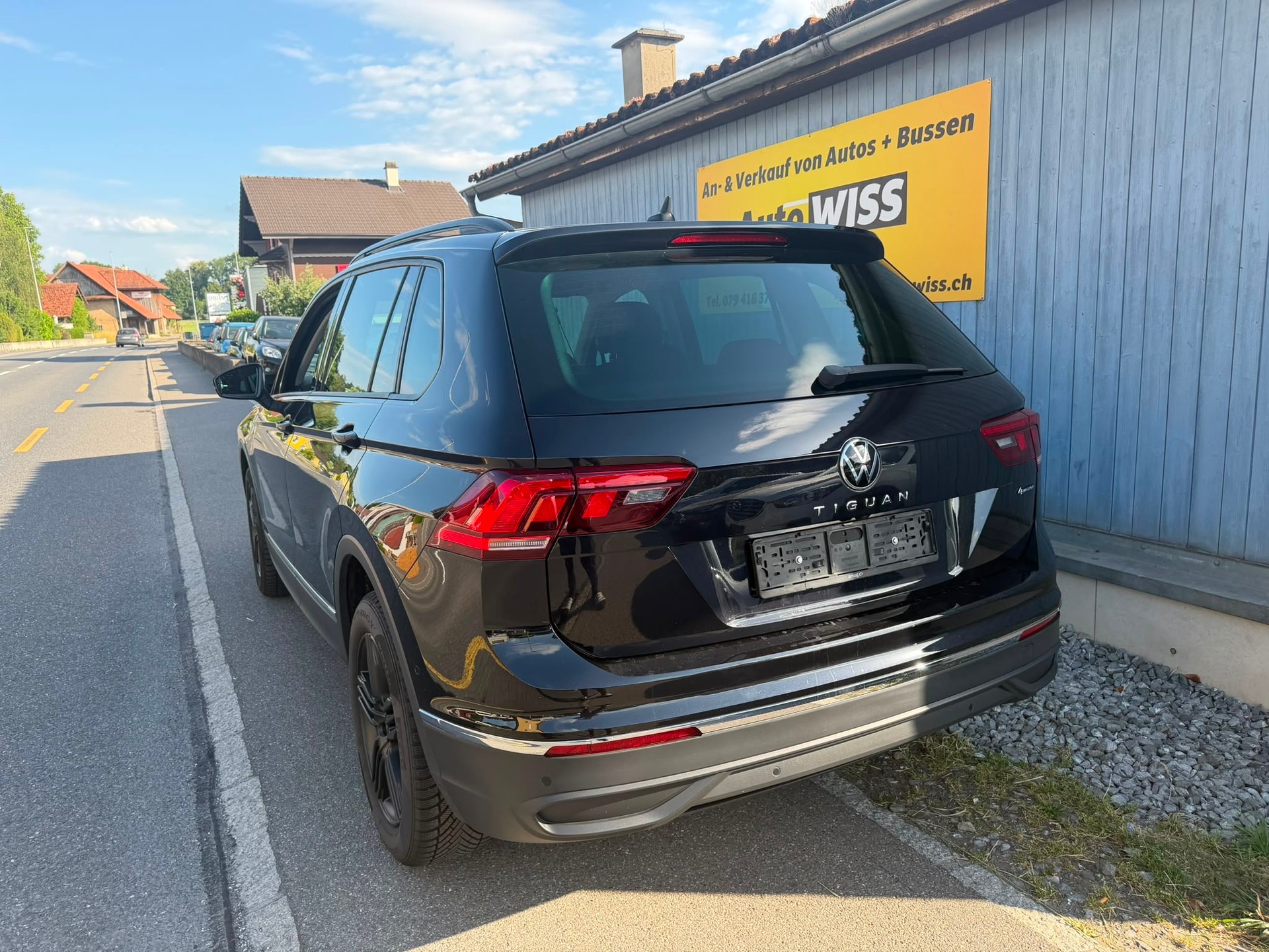 VW Tiguan 2.0 TDI SCR Life 4Motion DSG-showroom-element-3