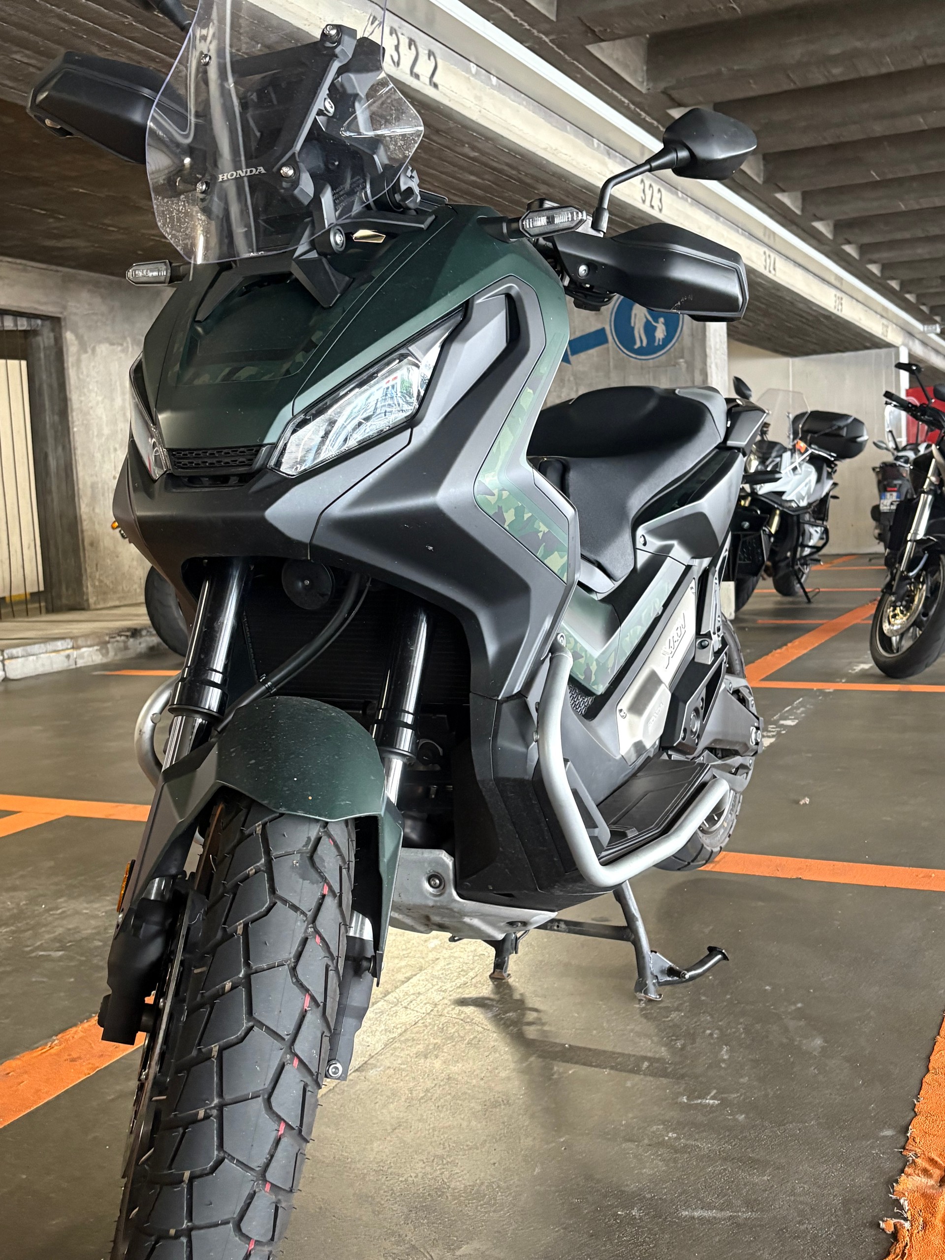 HONDA X-ADV 750 ABS-image-0